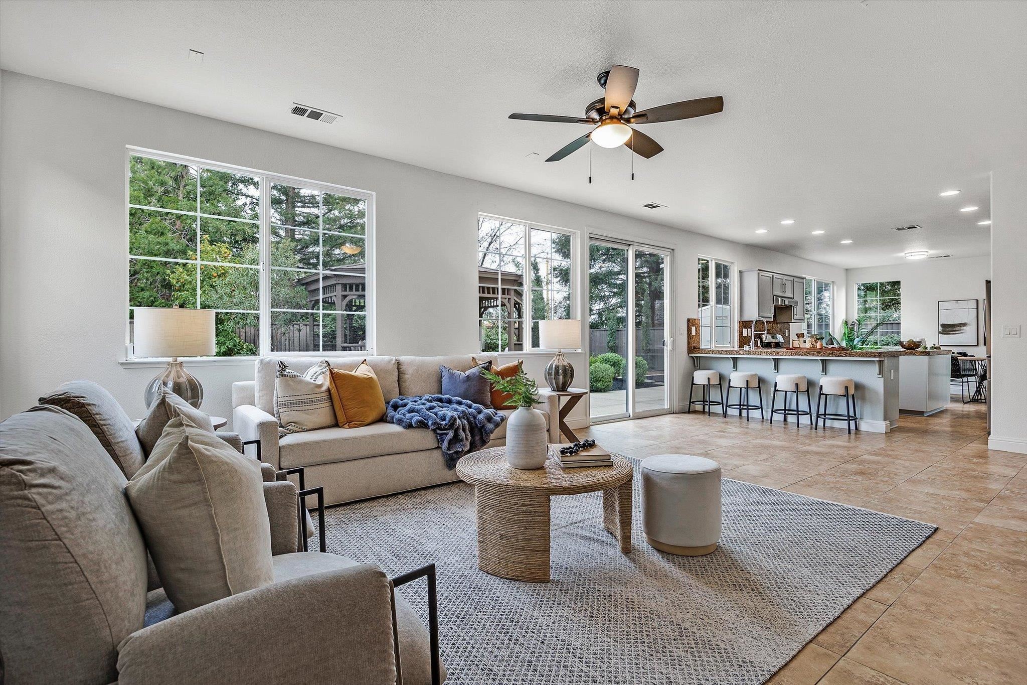 Detail Gallery Image 15 of 59 For 4726 Dandelion Loop, Tracy,  CA 95377 - 4 Beds | 2/1 Baths