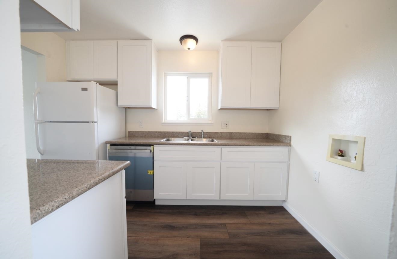 Detail Gallery Image 5 of 17 For 100 Carolina St. #B,  Vallejo,  CA 94590 - 2 Beds | 1 Baths