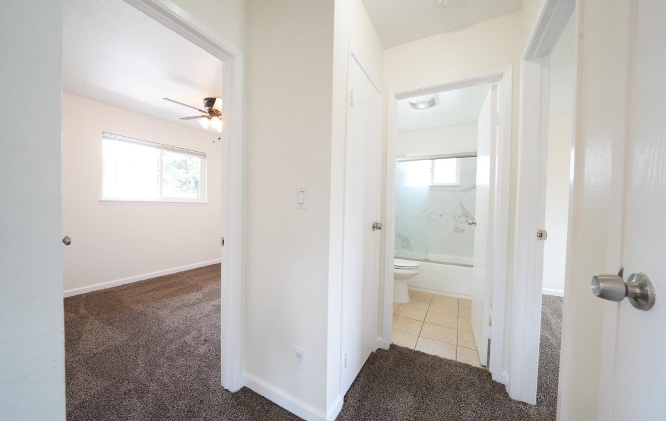 Detail Gallery Image 9 of 17 For 100 Carolina St. #B,  Vallejo,  CA 94590 - 2 Beds | 1 Baths