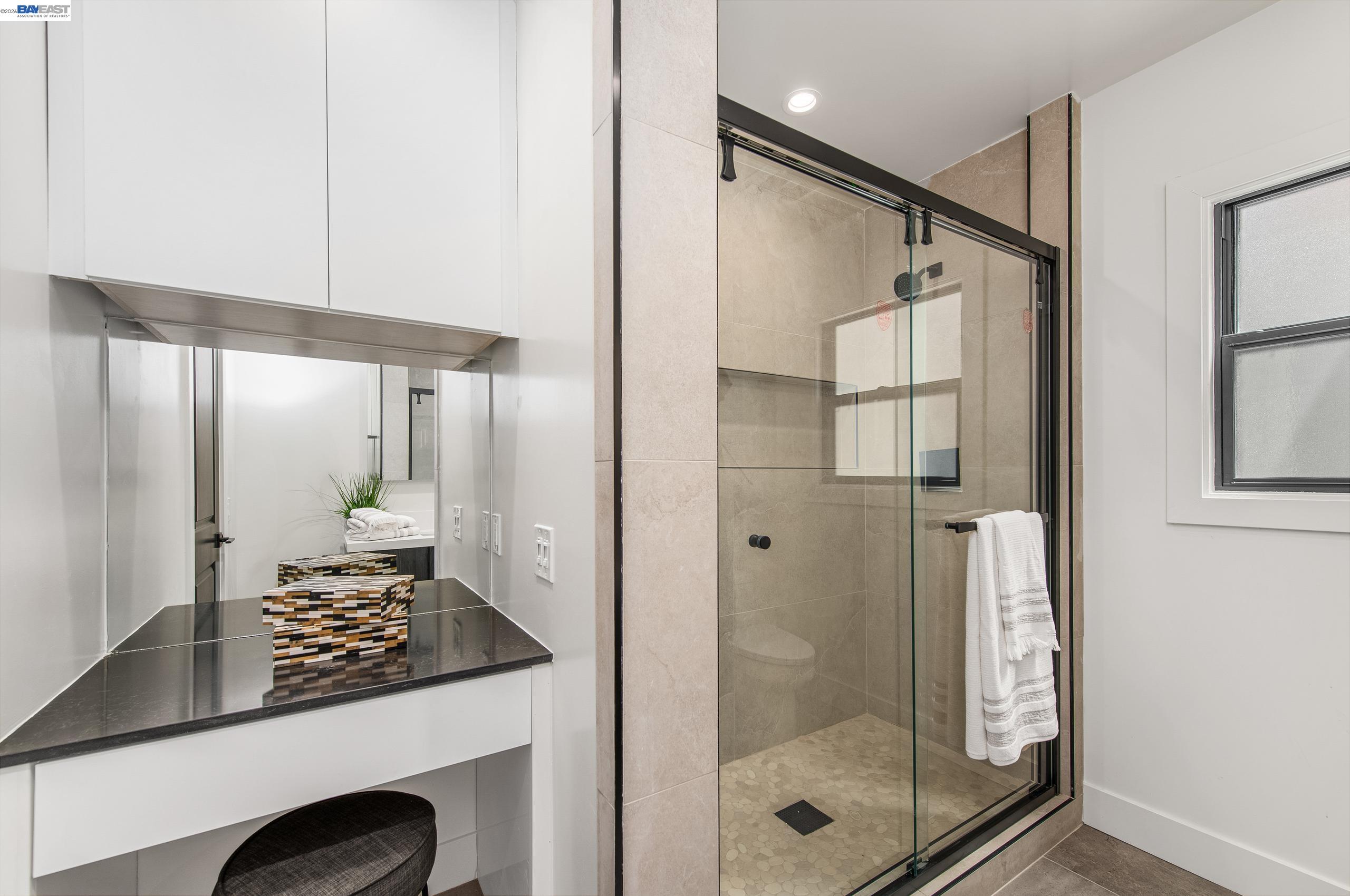 Detail Gallery Image 24 of 49 For 4073 Stanley Blvd, Pleasanton,  CA 94566 - 5 Beds | 3 Baths