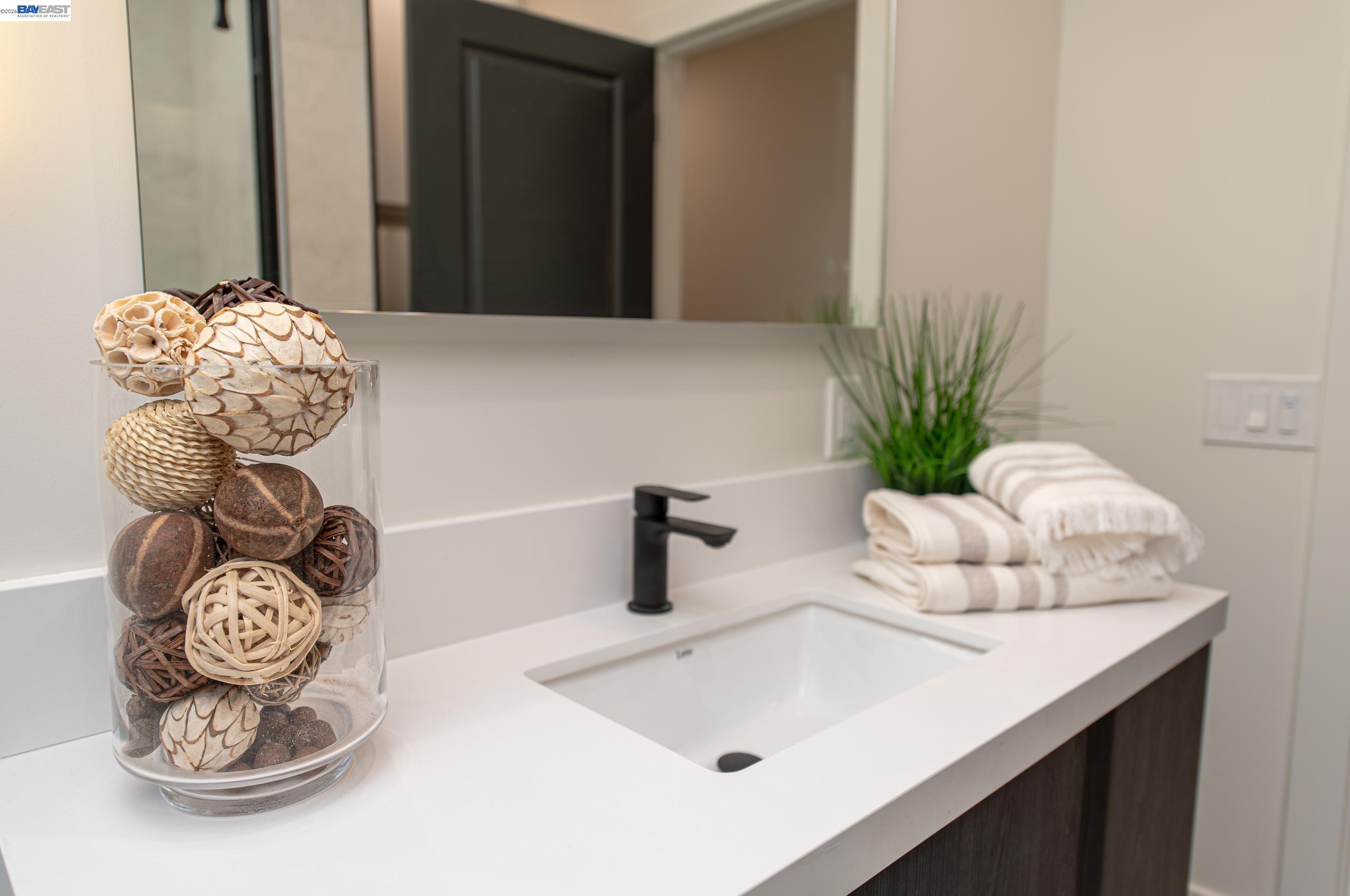 Detail Gallery Image 25 of 49 For 4073 Stanley Blvd, Pleasanton,  CA 94566 - 5 Beds | 3 Baths