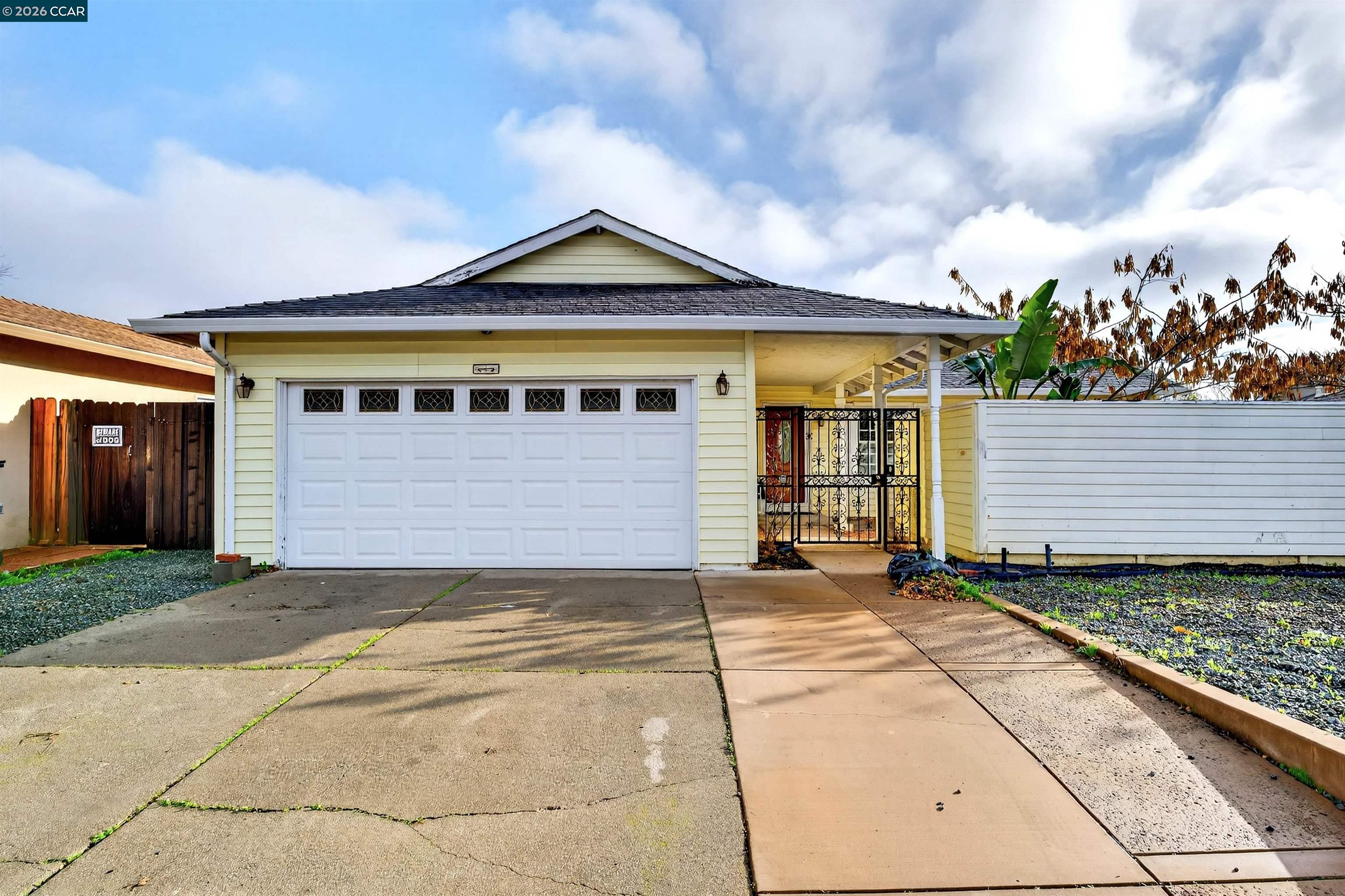 Front Image Thumbnail for CC41120292