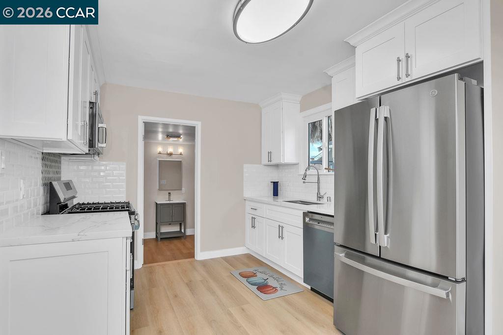 Detail Gallery Image 9 of 31 For 436 S 16th St, Richmond,  CA 94804 - 3 Beds | 2 Baths