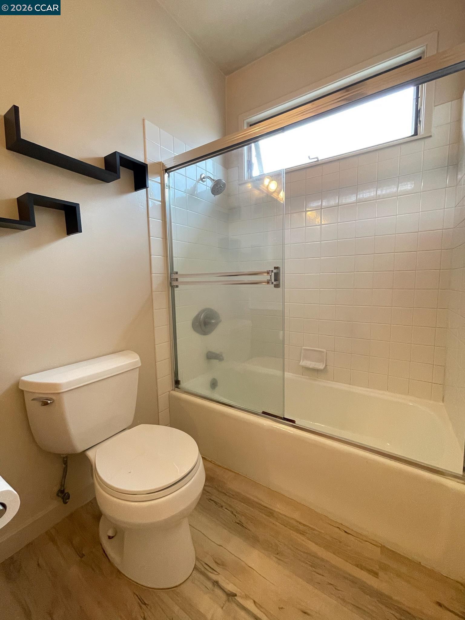 Detail Gallery Image 12 of 25 For 216 Kentucky St, Vallejo,  CA 94590 - 2 Beds | 1 Baths