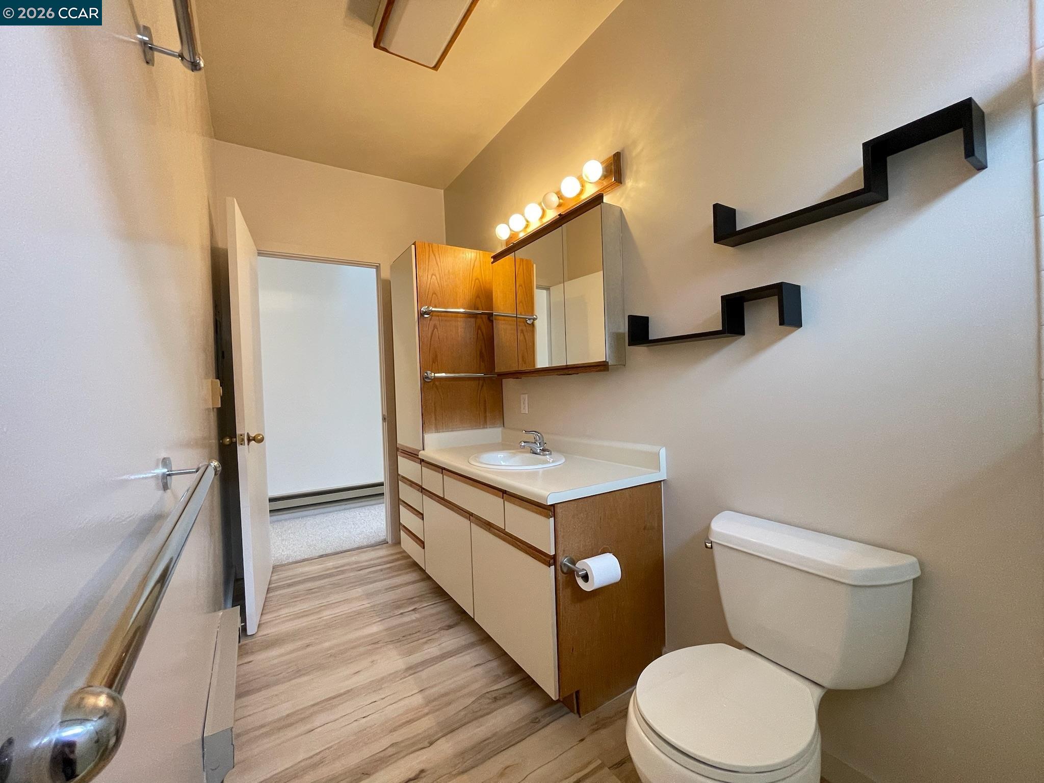 Detail Gallery Image 10 of 25 For 216 Kentucky St, Vallejo,  CA 94590 - 2 Beds | 1 Baths