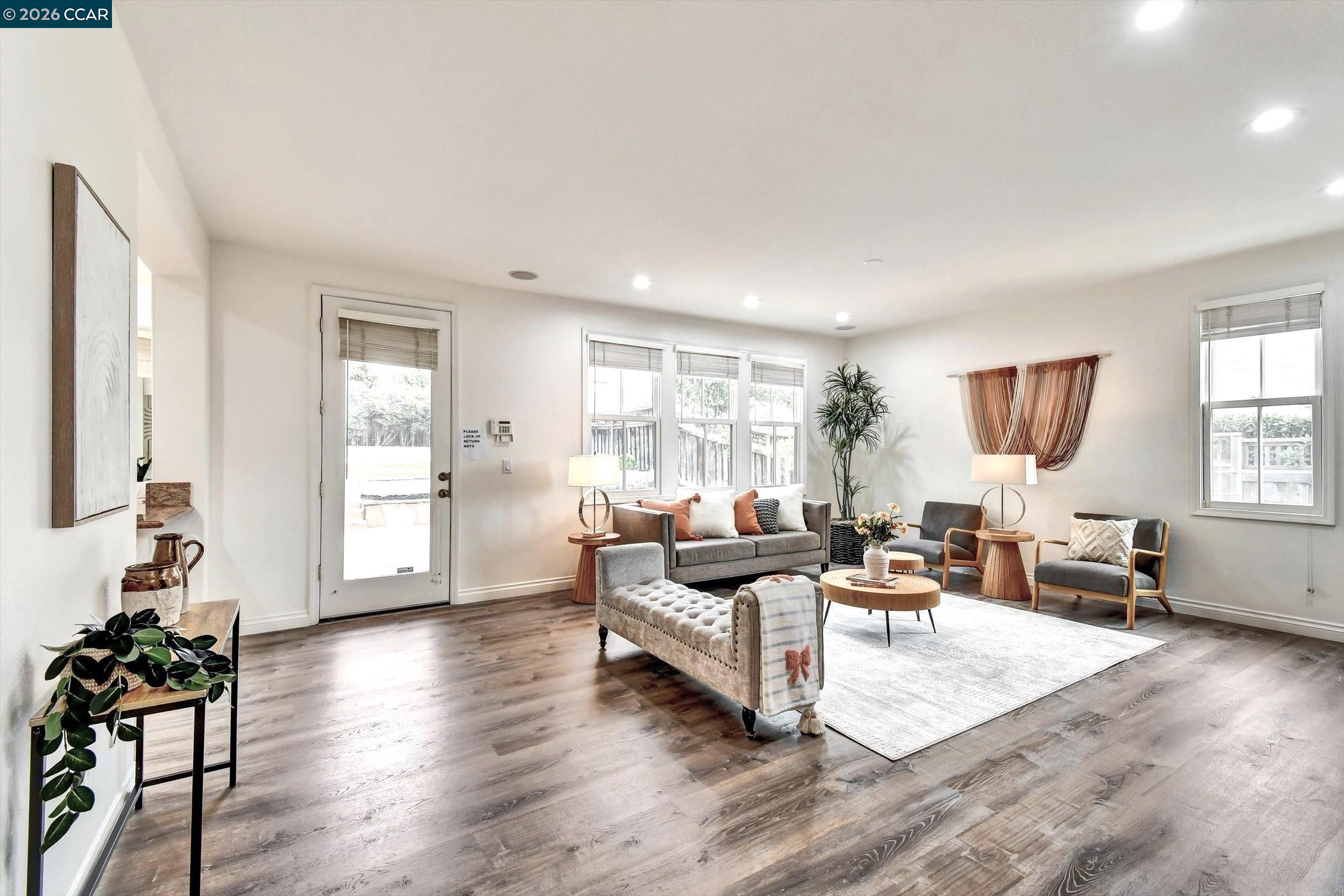 Detail Gallery Image 21 of 60 For 1018 Promenade St., Hercules,  CA 94547 - 6 Beds | 5/1 Baths