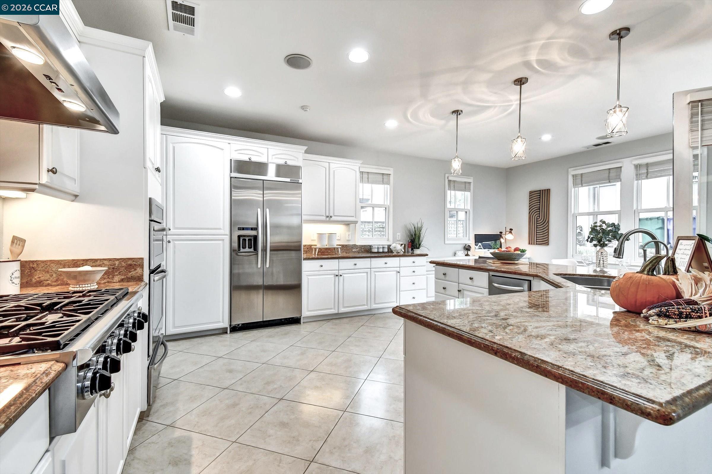 Detail Gallery Image 24 of 60 For 1018 Promenade St., Hercules,  CA 94547 - 6 Beds | 5/1 Baths