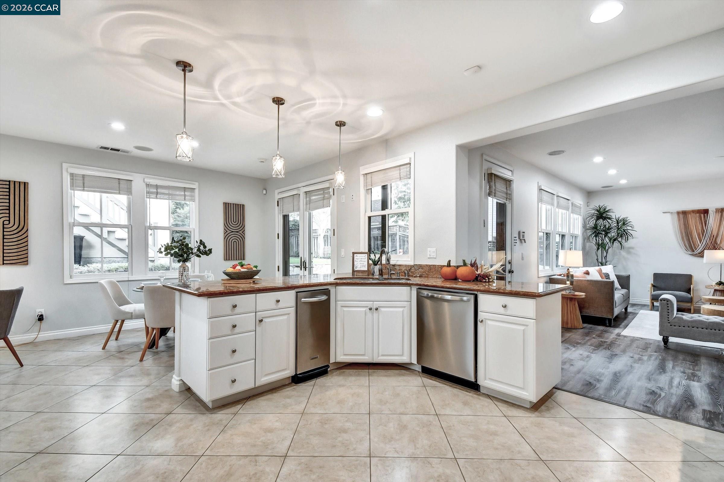 Detail Gallery Image 25 of 60 For 1018 Promenade St., Hercules,  CA 94547 - 6 Beds | 5/1 Baths