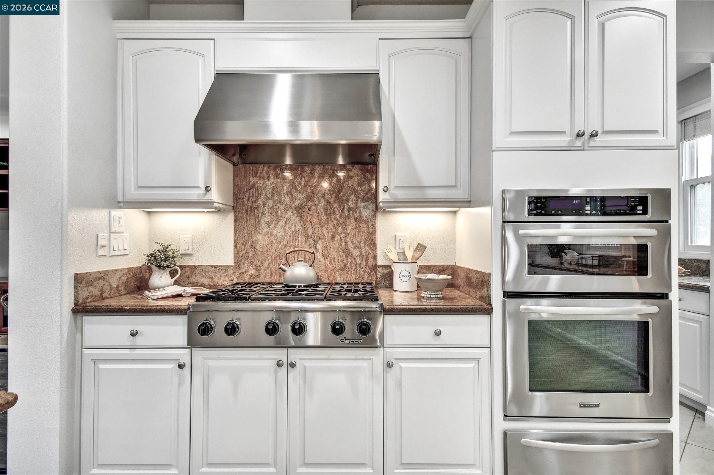 Detail Gallery Image 26 of 60 For 1018 Promenade St., Hercules,  CA 94547 - 6 Beds | 5/1 Baths