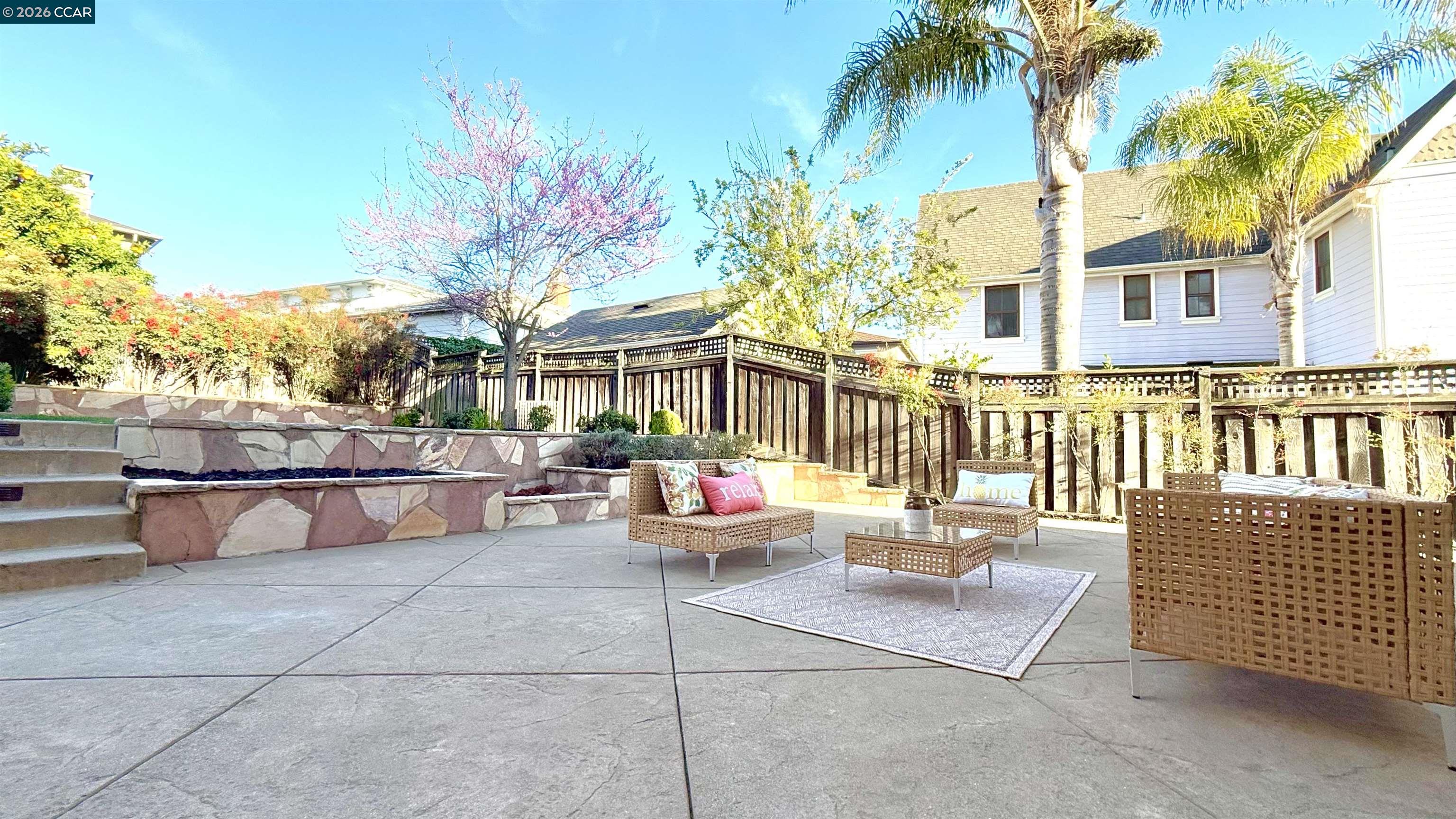 Detail Gallery Image 9 of 60 For 1018 Promenade St., Hercules,  CA 94547 - 6 Beds | 5/1 Baths