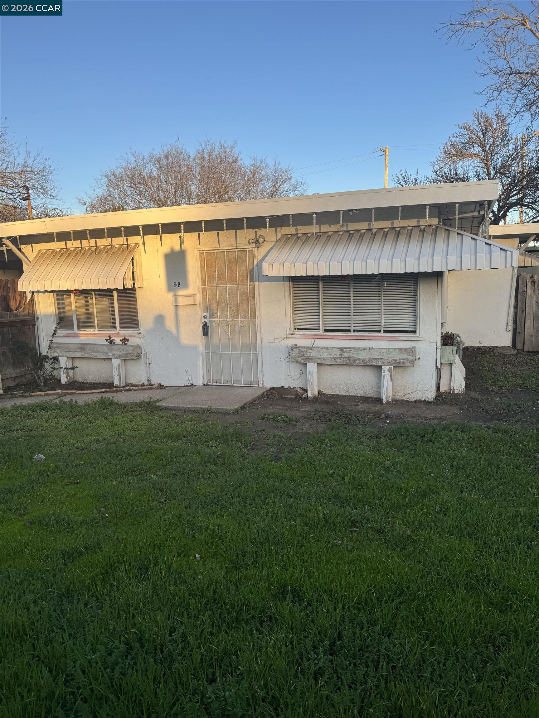 Front Image Thumbnail for CC41120338