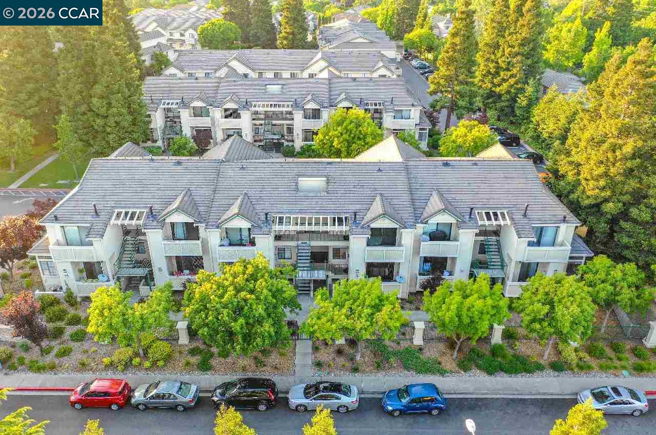 Front Image Thumbnail for CC41120342