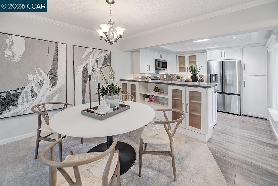 Front Image Thumbnail for CC41120370