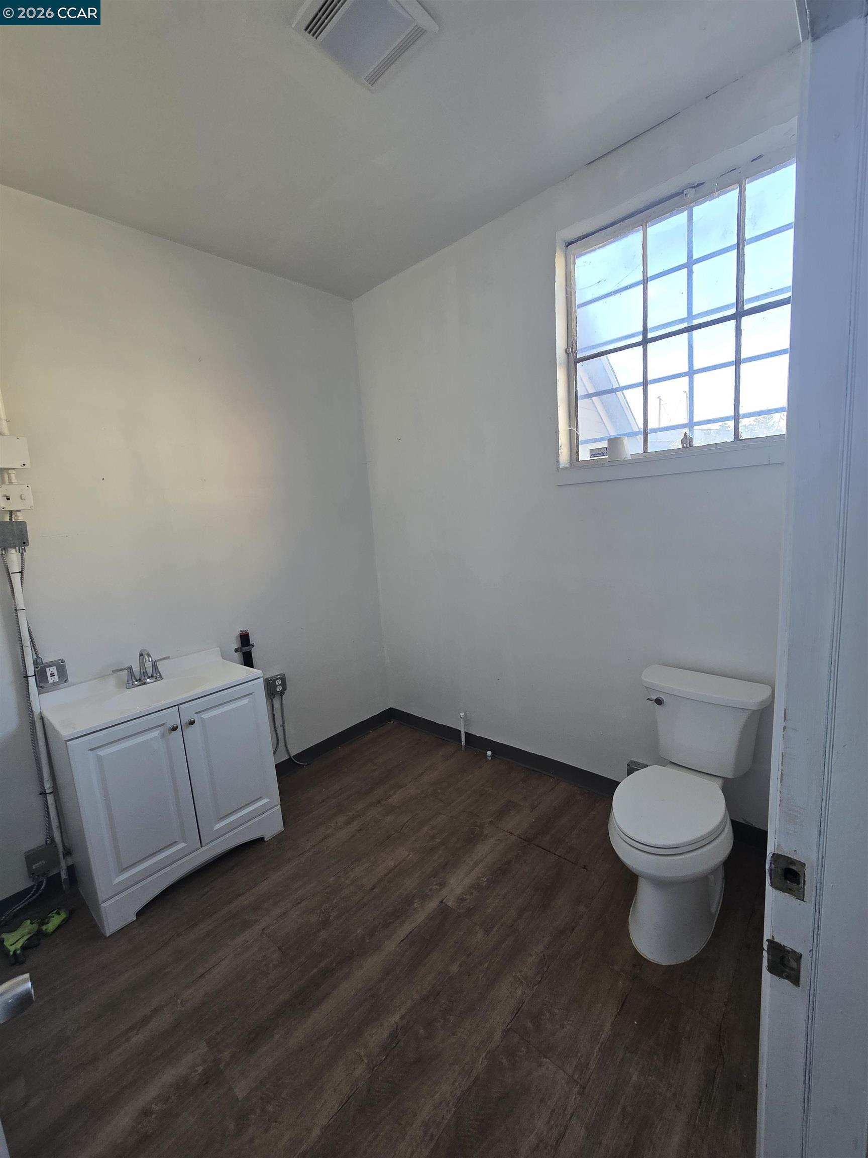 Detail Gallery Image 7 of 11 For 1326 Pomona St, Crockett,  CA 94525 - – Beds | – Baths