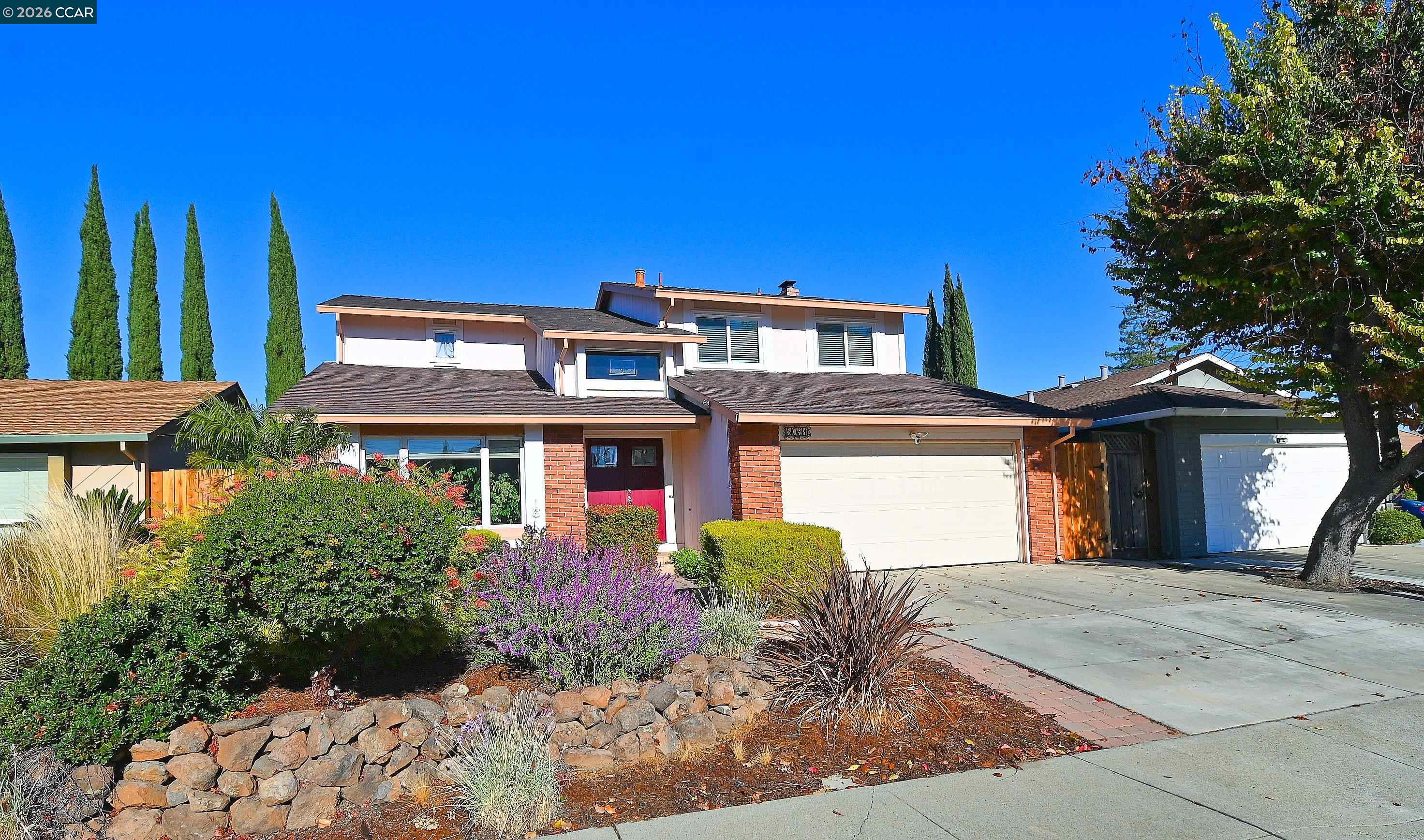 Detail Gallery Image 2 of 47 For 5091 Saint Celestine Court, Concord,  CA 94521 - 4 Beds | 2/1 Baths