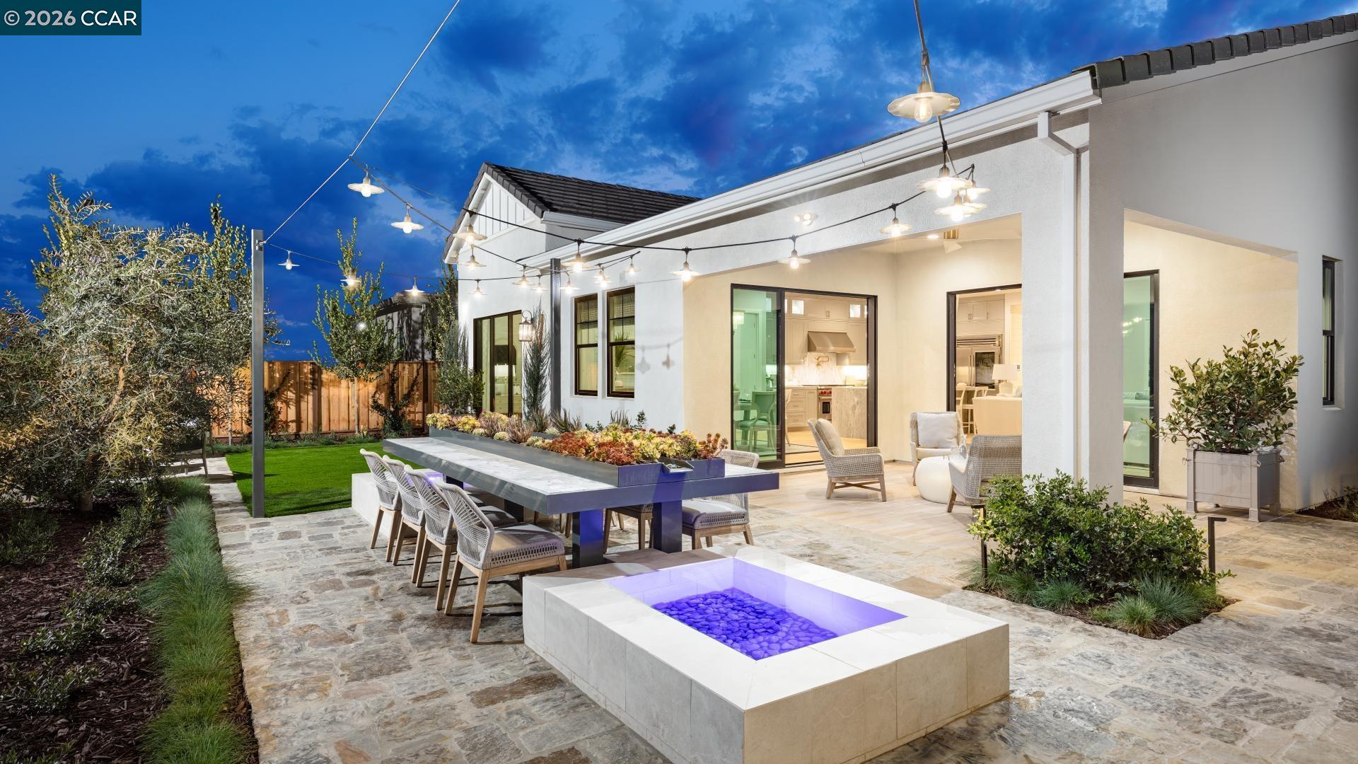 Detail Gallery Image 3 of 30 For 3368 Echo Way, Tracy,  CA 95377 - 3 Beds | 2/1 Baths