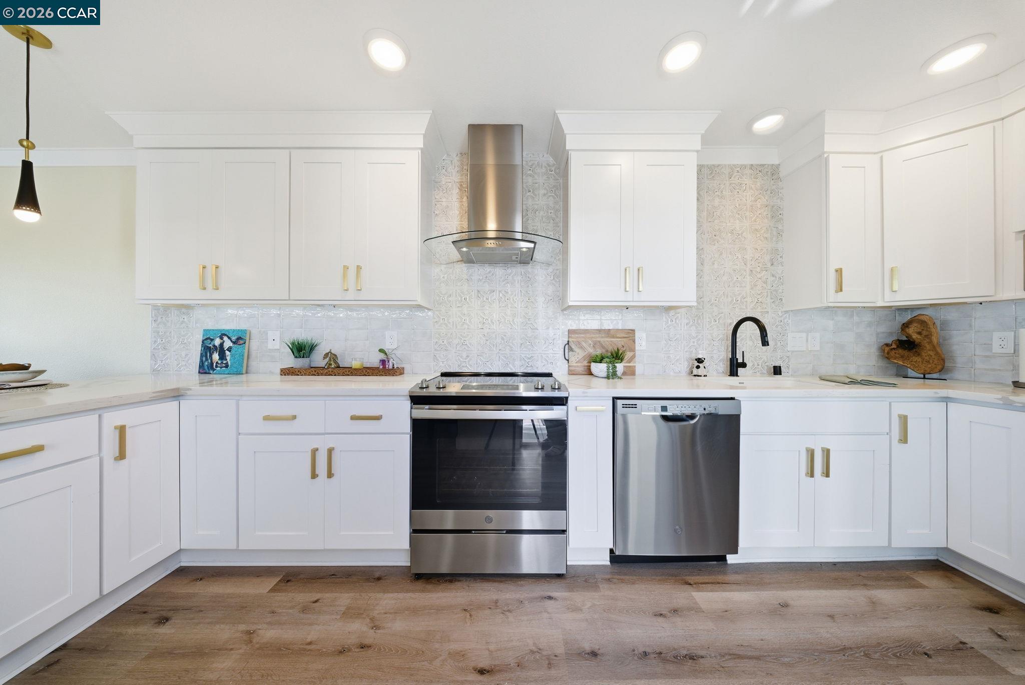 Photo #25: 41120391 Listing: Photo #25