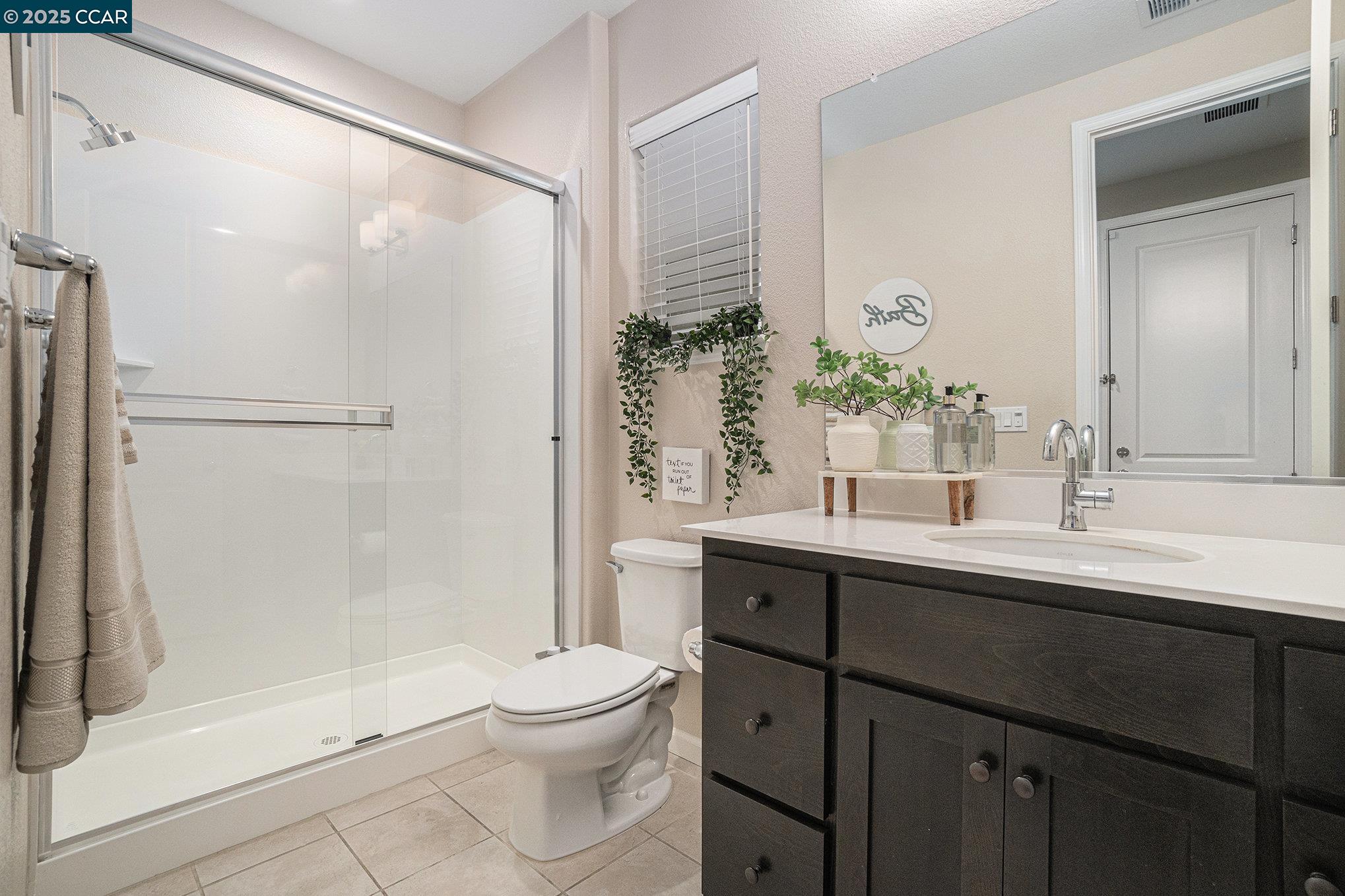 Detail Gallery Image 14 of 45 For 208 Littleton St, Oakley,  CA 94561 - 5 Beds | 4 Baths