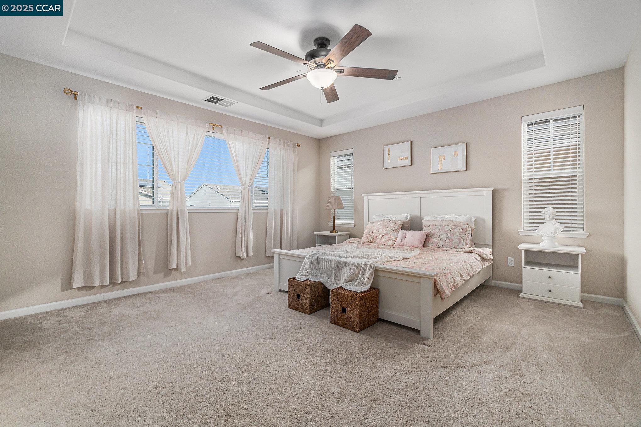 Detail Gallery Image 8 of 45 For 208 Littleton St, Oakley,  CA 94561 - 5 Beds | 4 Baths