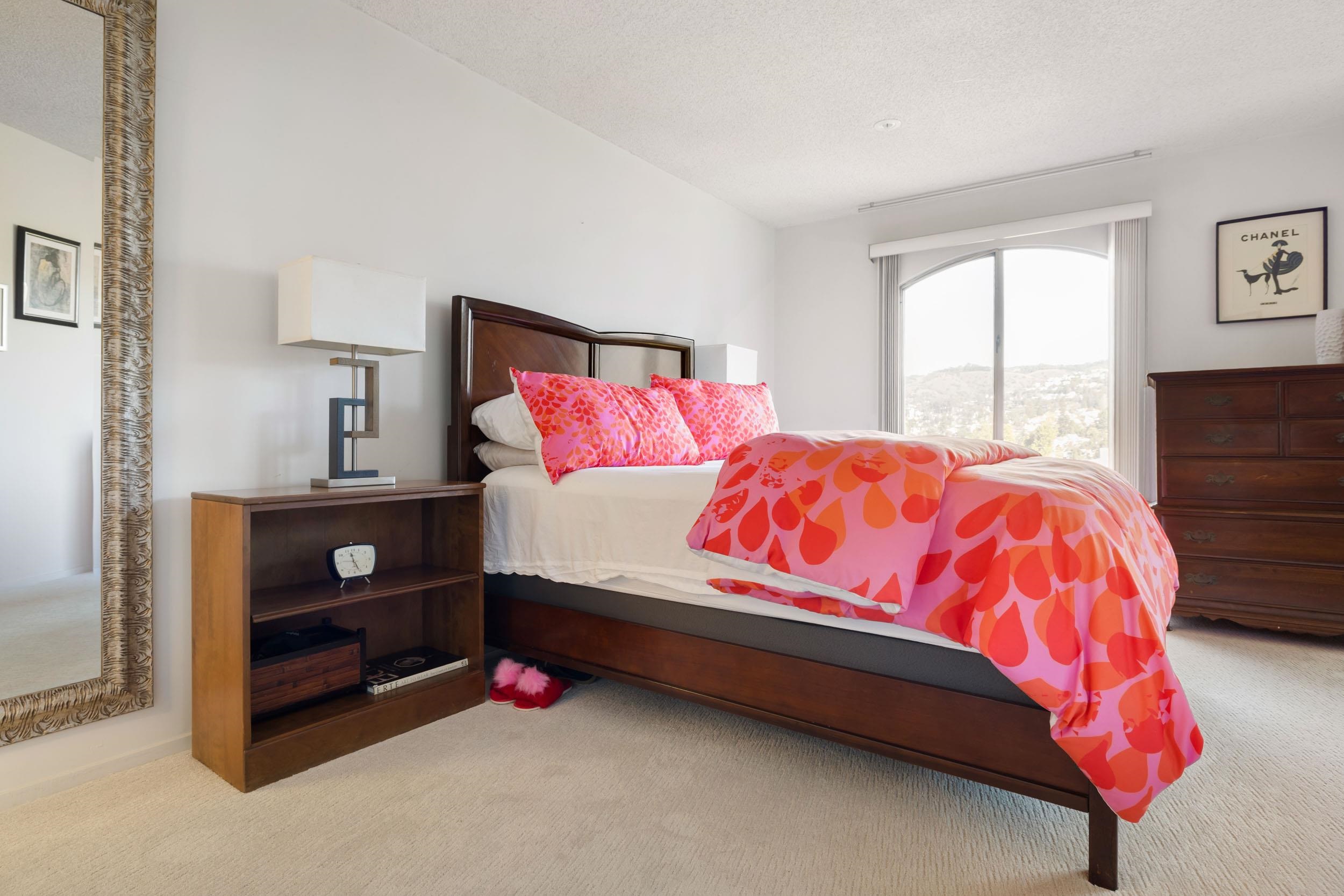 Detail Gallery Image 11 of 32 For 5405 Carlton St #303,  Oakland,  CA 94618 - 2 Beds | 2 Baths