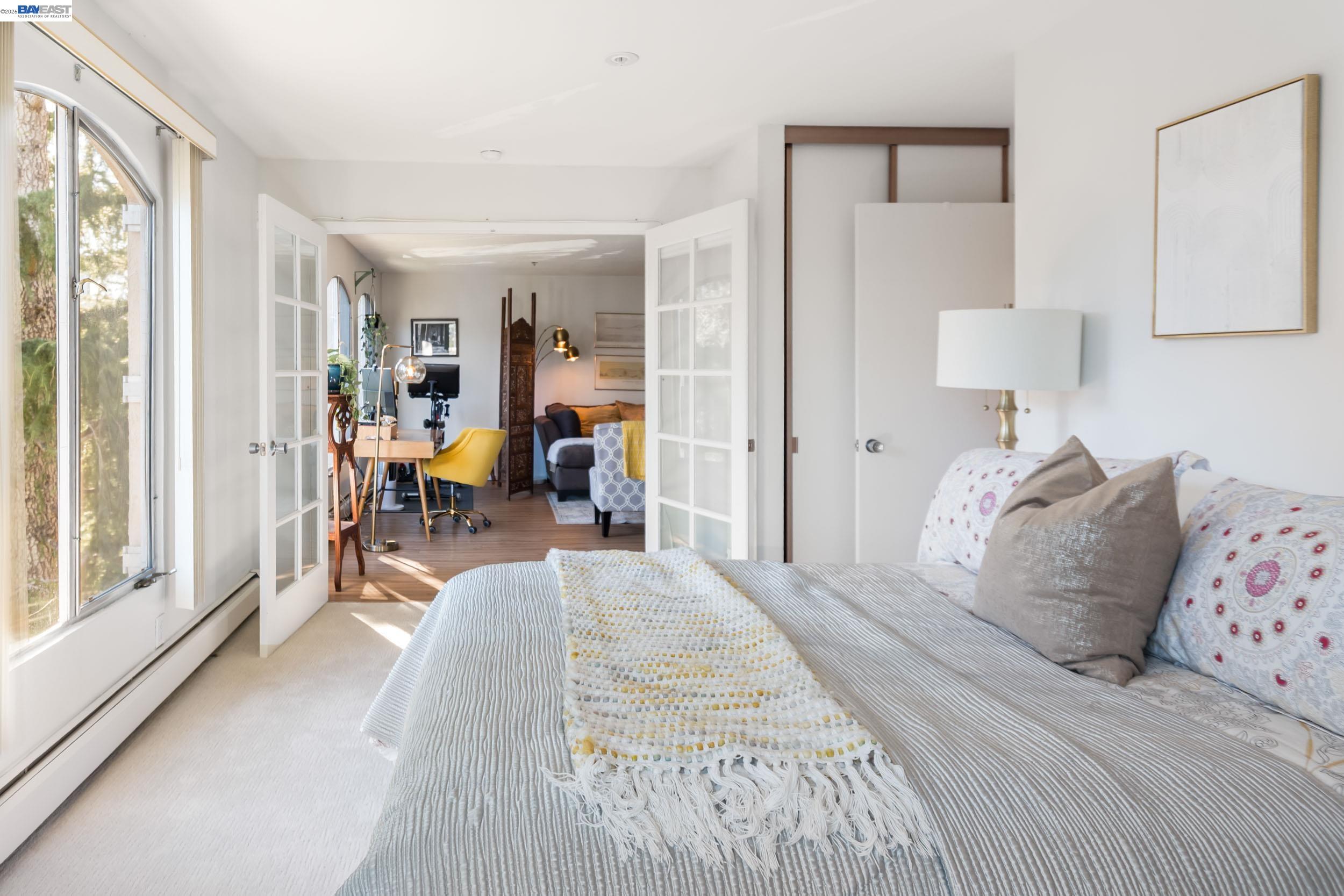 Detail Gallery Image 17 of 32 For 5405 Carlton St #303,  Oakland,  CA 94618 - 2 Beds | 2 Baths