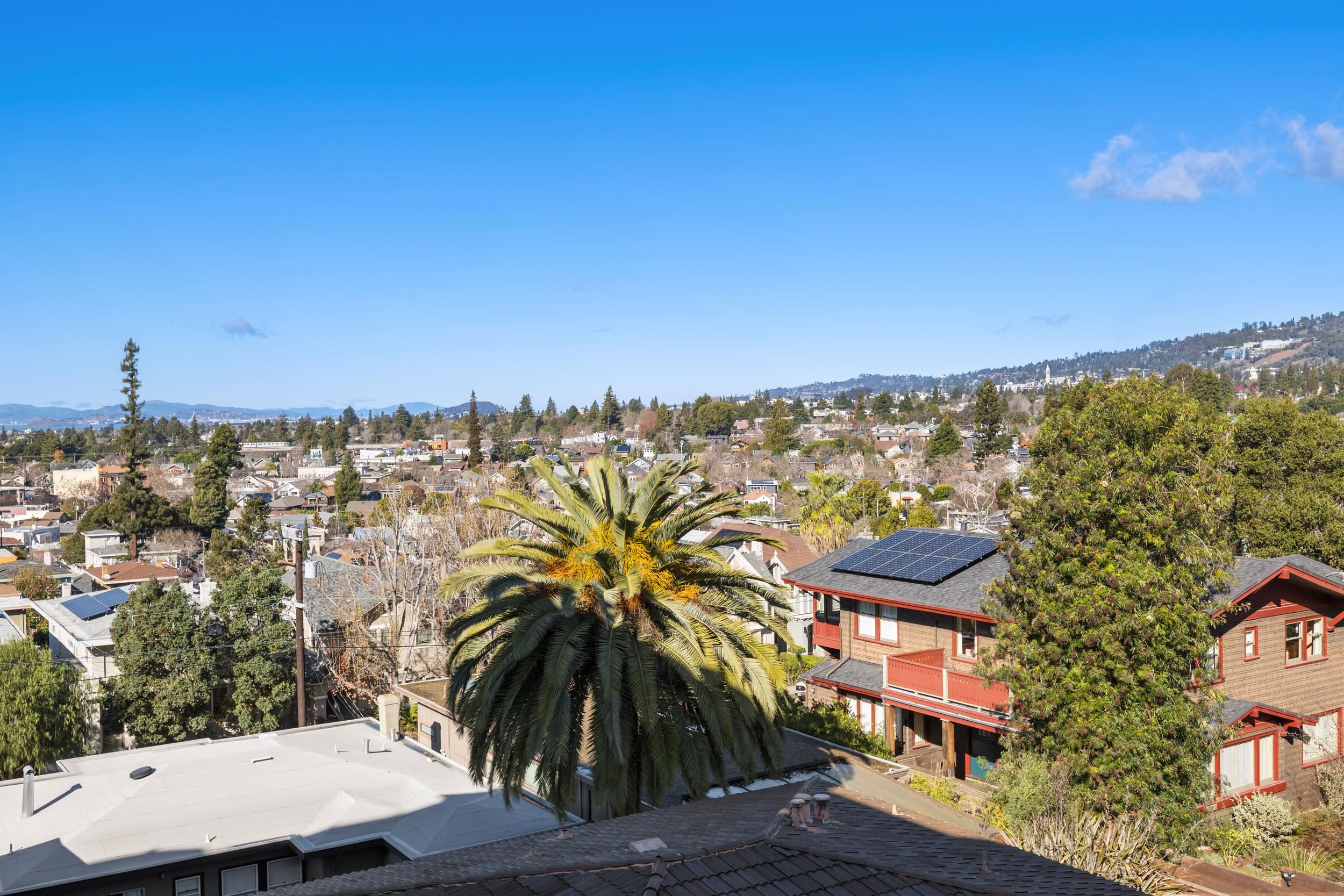 Detail Gallery Image 20 of 32 For 5405 Carlton St #303,  Oakland,  CA 94618 - 2 Beds | 2 Baths