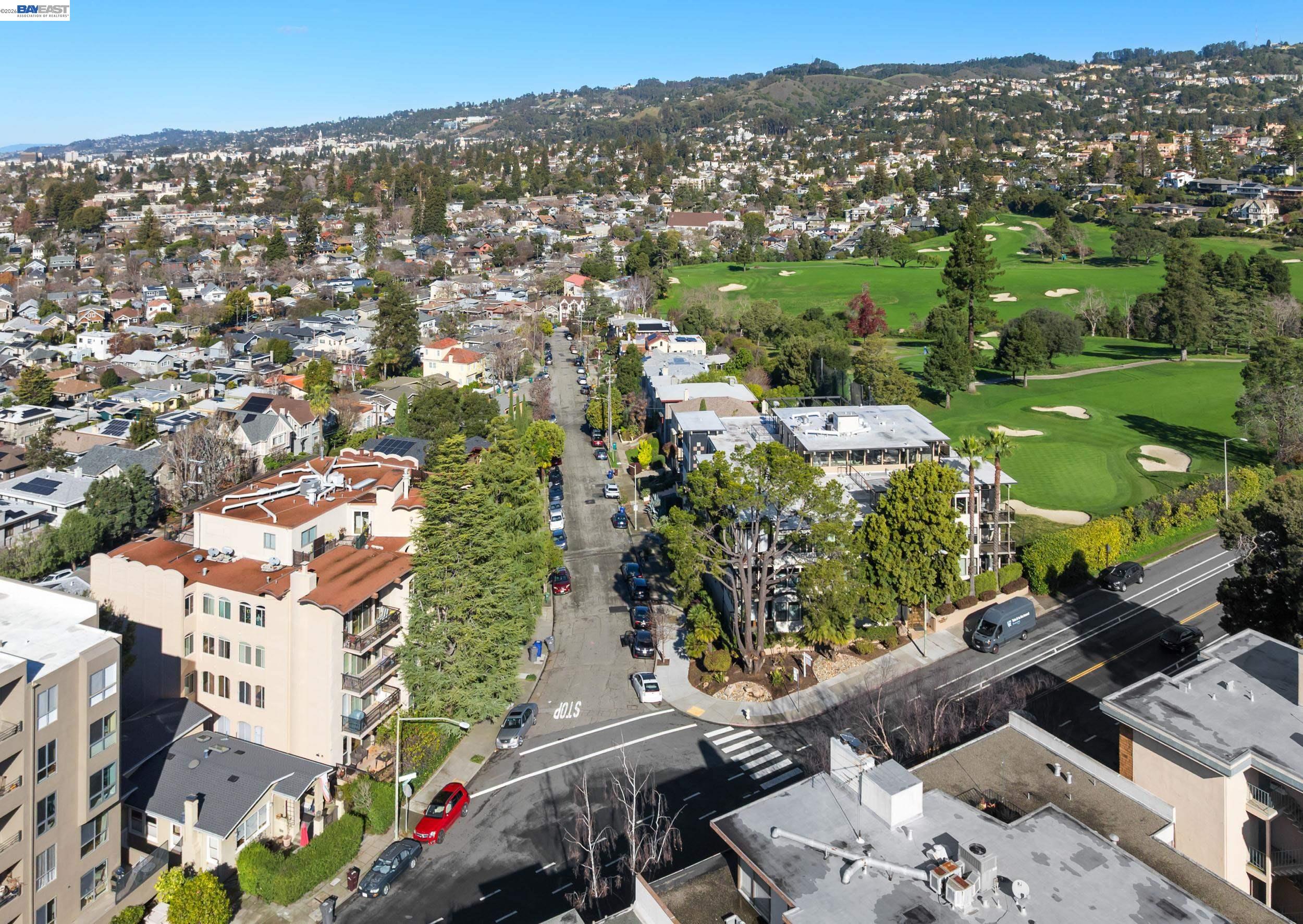 Detail Gallery Image 28 of 32 For 5405 Carlton St #303,  Oakland,  CA 94618 - 2 Beds | 2 Baths