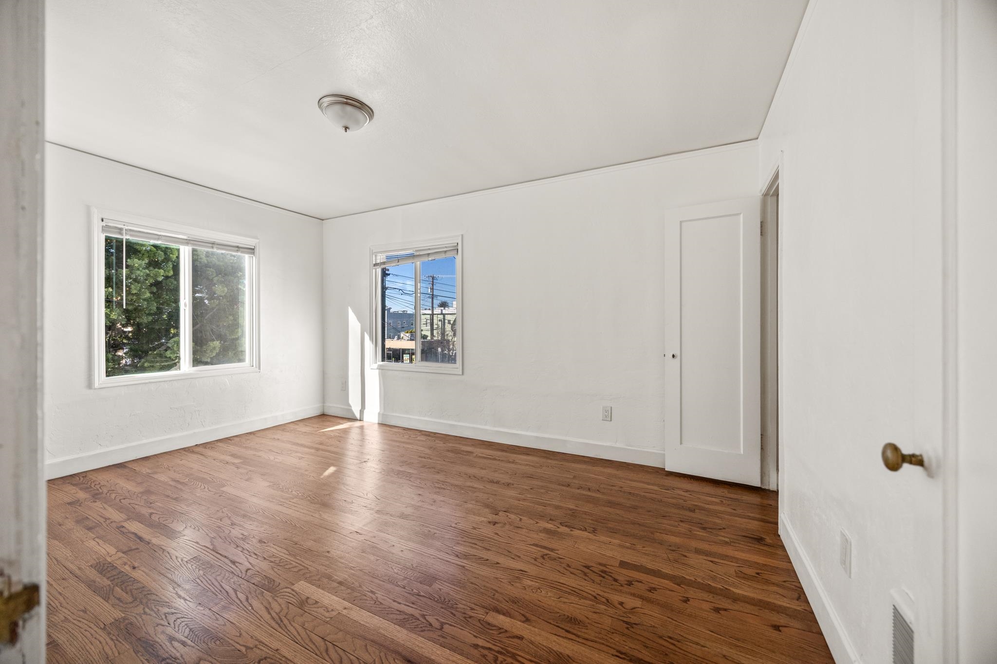 Detail Gallery Image 19 of 43 For 6320 Shattuck Ave, Oakland,  CA 94609 - – Beds | – Baths