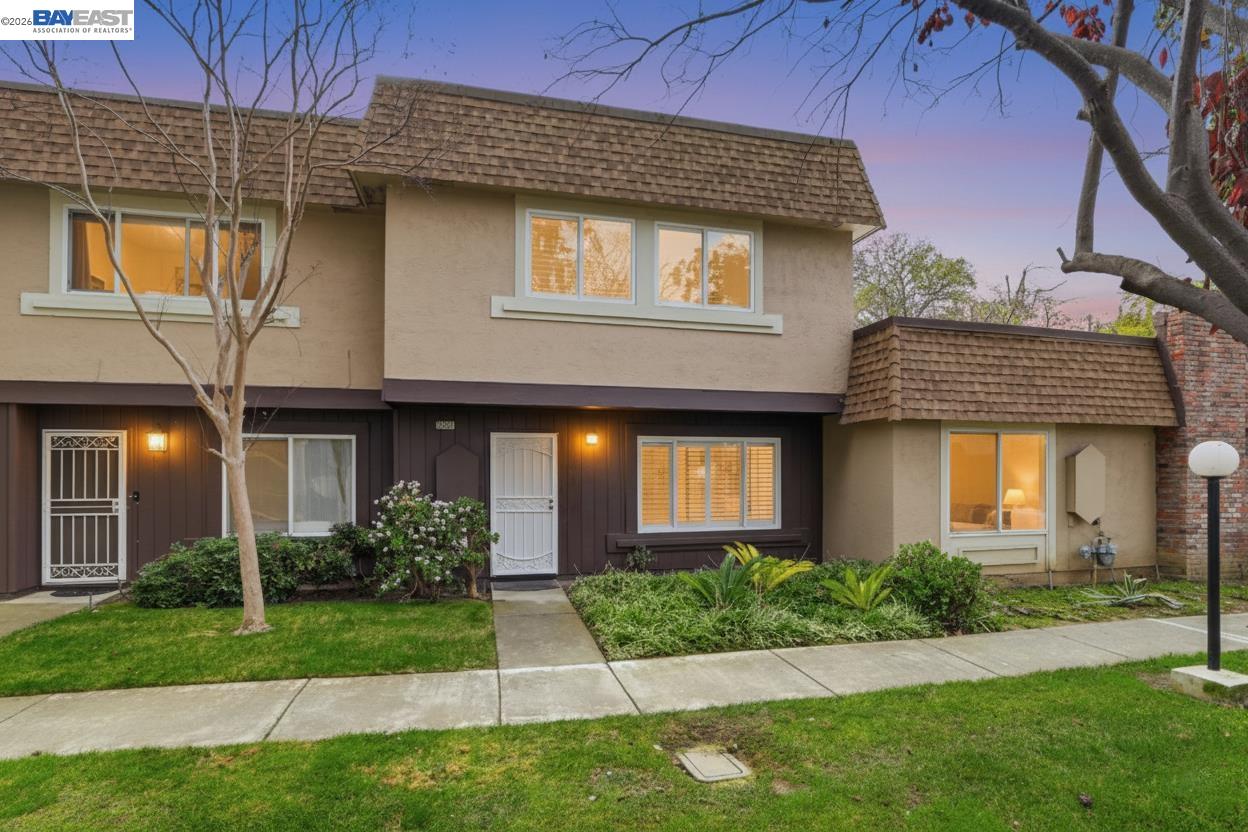 Front Image Thumbnail for BE41120510