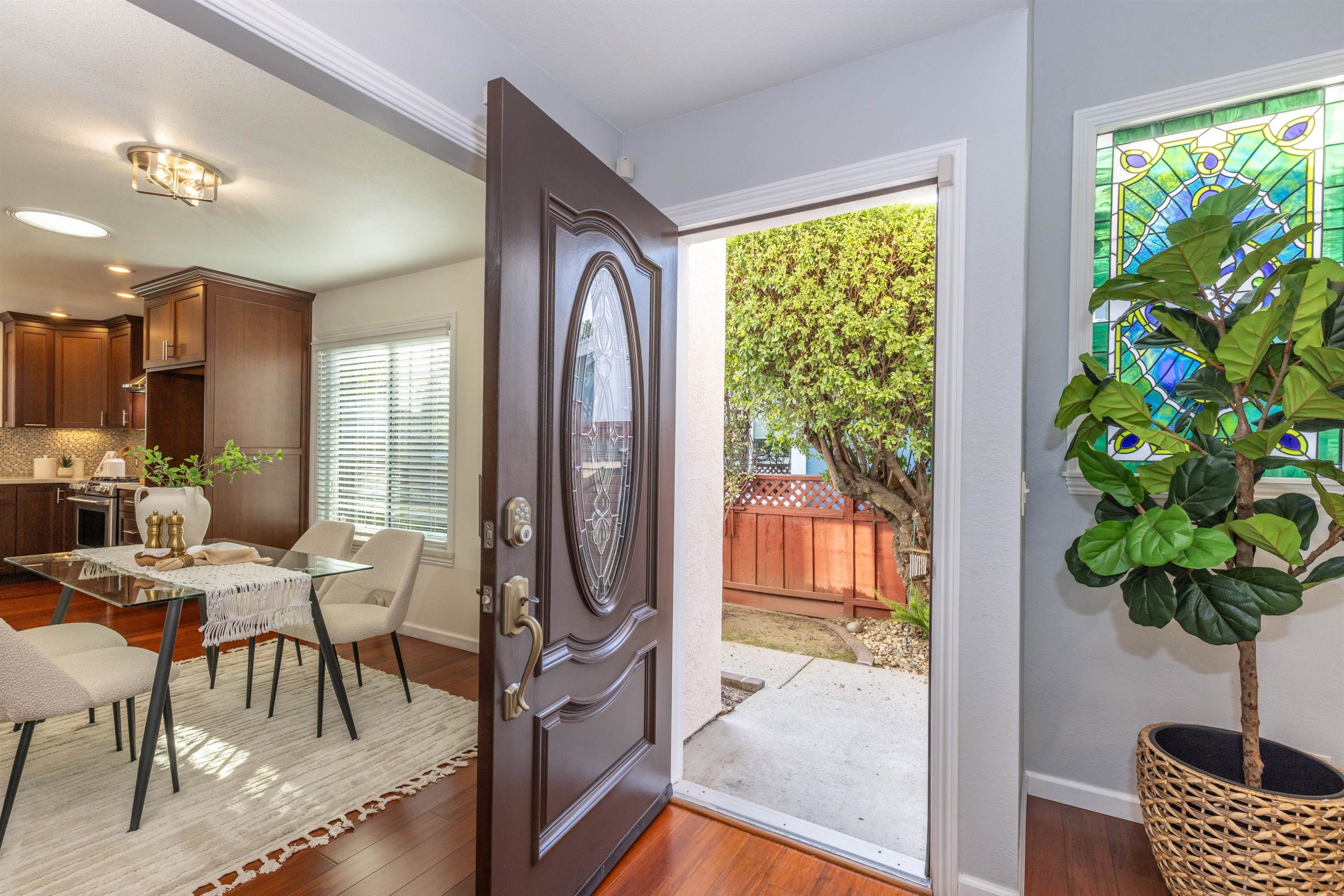 Detail Gallery Image 3 of 50 For 174 Tamalpais Ave, Livermore,  CA 94551 - 3 Beds | 2 Baths