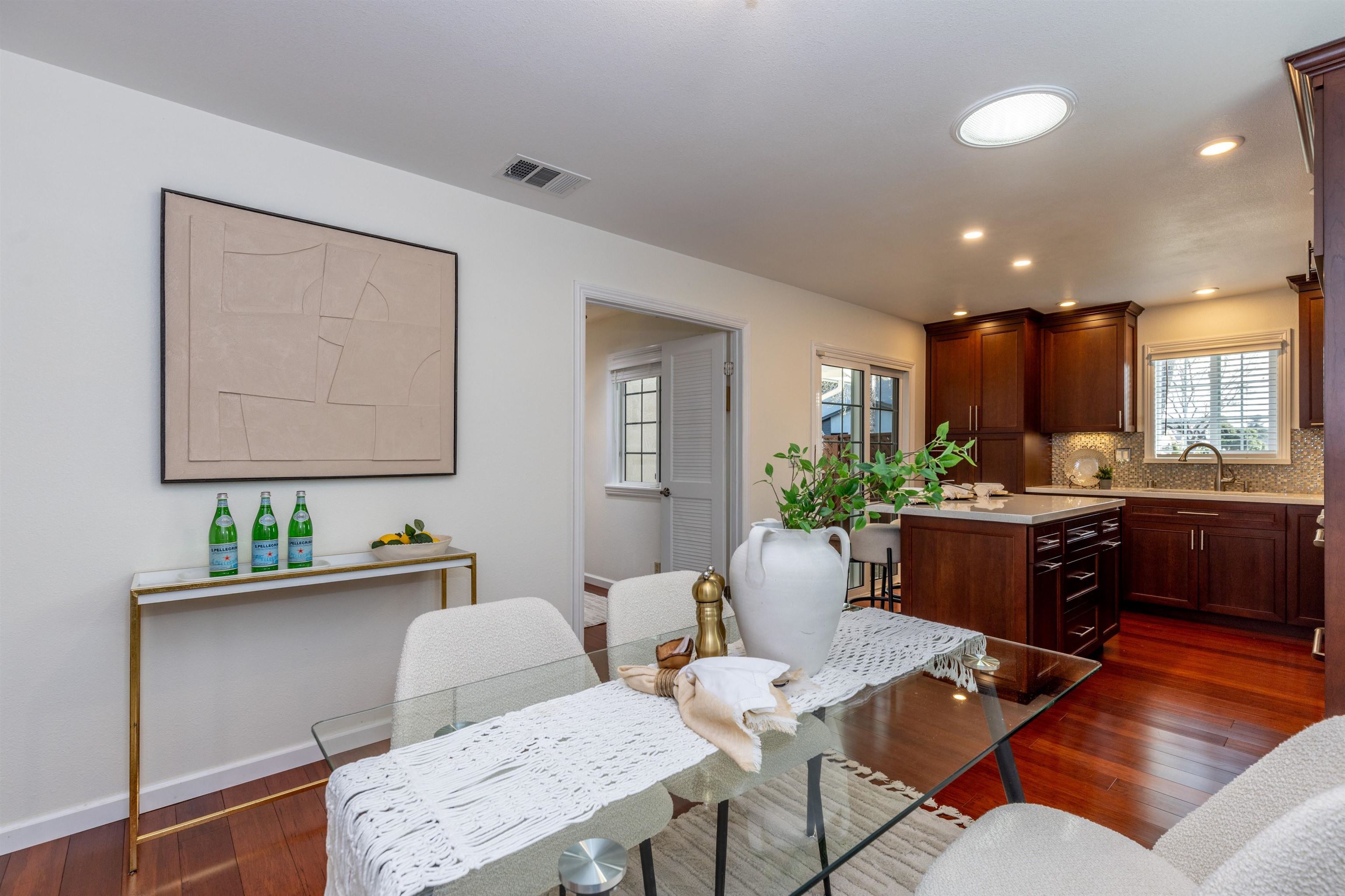 Detail Gallery Image 10 of 50 For 174 Tamalpais Ave, Livermore,  CA 94551 - 3 Beds | 2 Baths