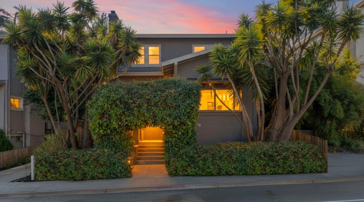 Front Image Thumbnail for EB41120569