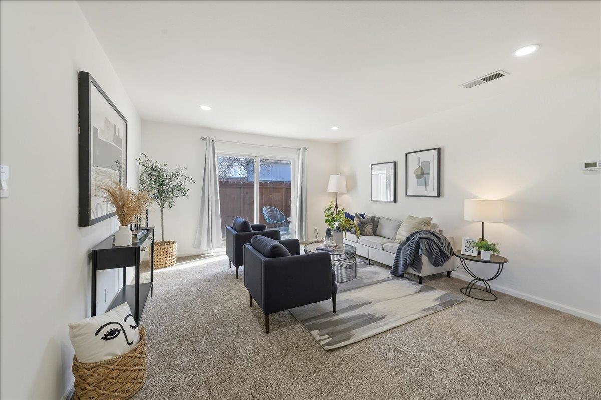 Photo #7: 41120570 Listing: Photo #7