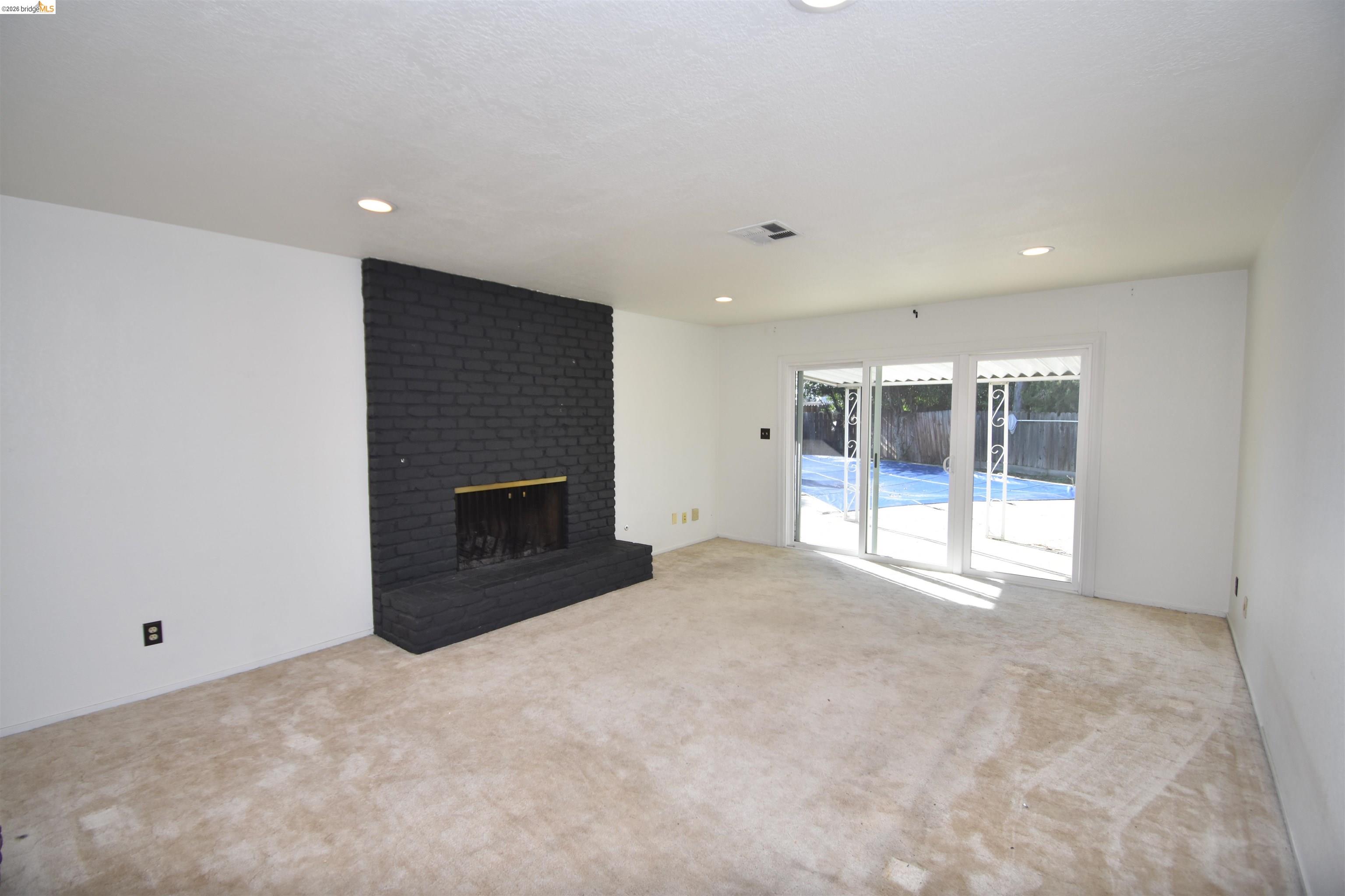 Detail Gallery Image 11 of 35 For 7011 Shoreham Pl, Stockton,  CA 95207 - 4 Beds | 2 Baths
