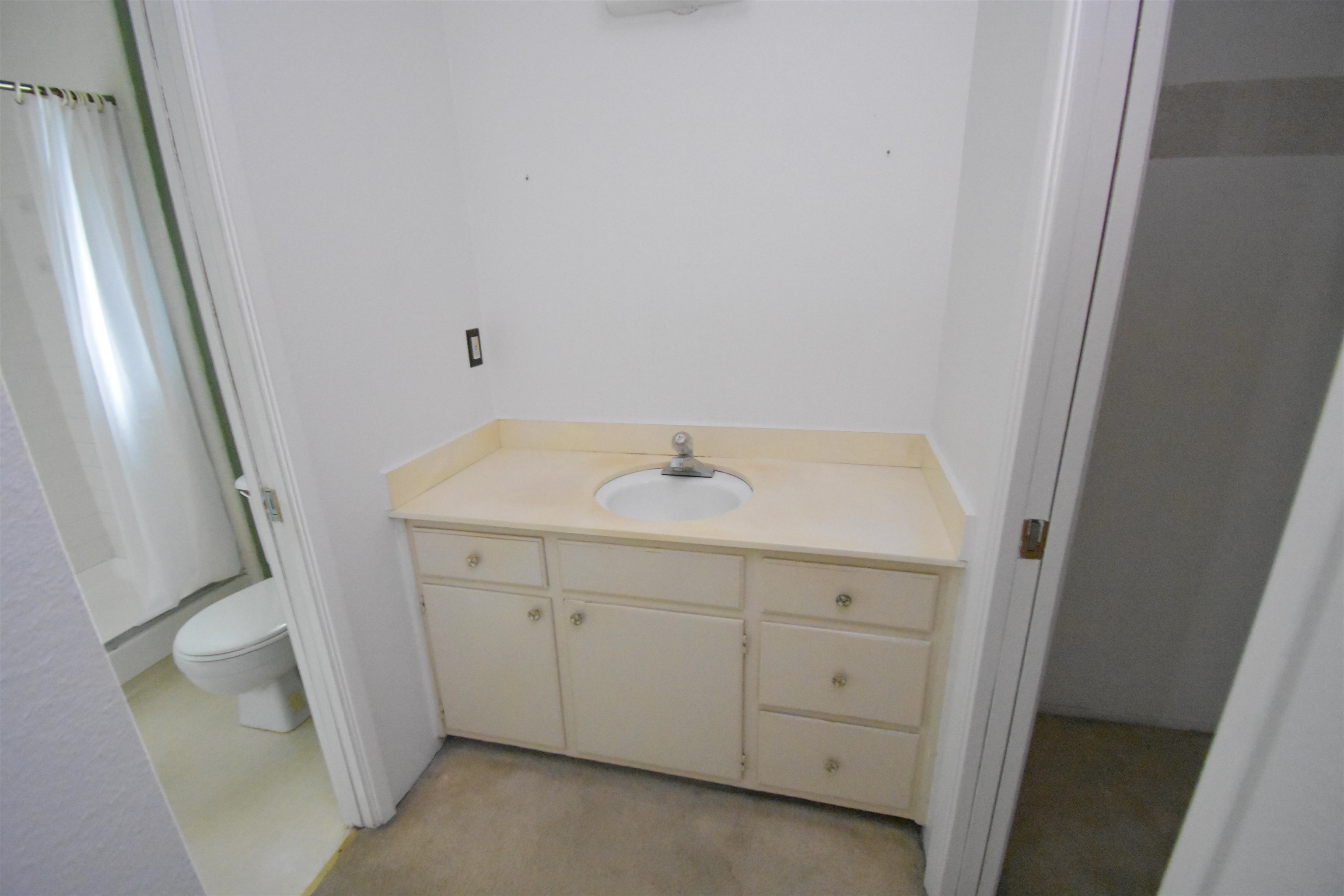 Detail Gallery Image 16 of 26 For 7011 Shoreham Pl, Stockton,  CA 95207 - 4 Beds | 2 Baths