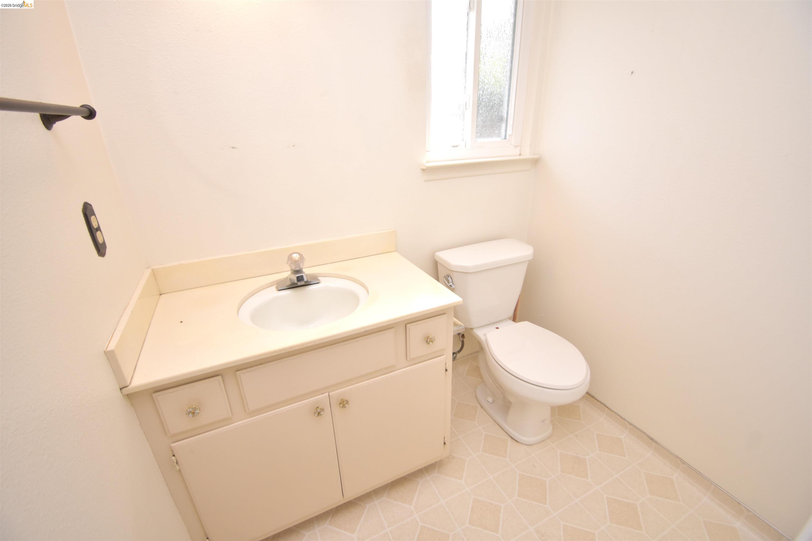 Detail Gallery Image 30 of 35 For 7011 Shoreham Pl, Stockton,  CA 95207 - 4 Beds | 2 Baths