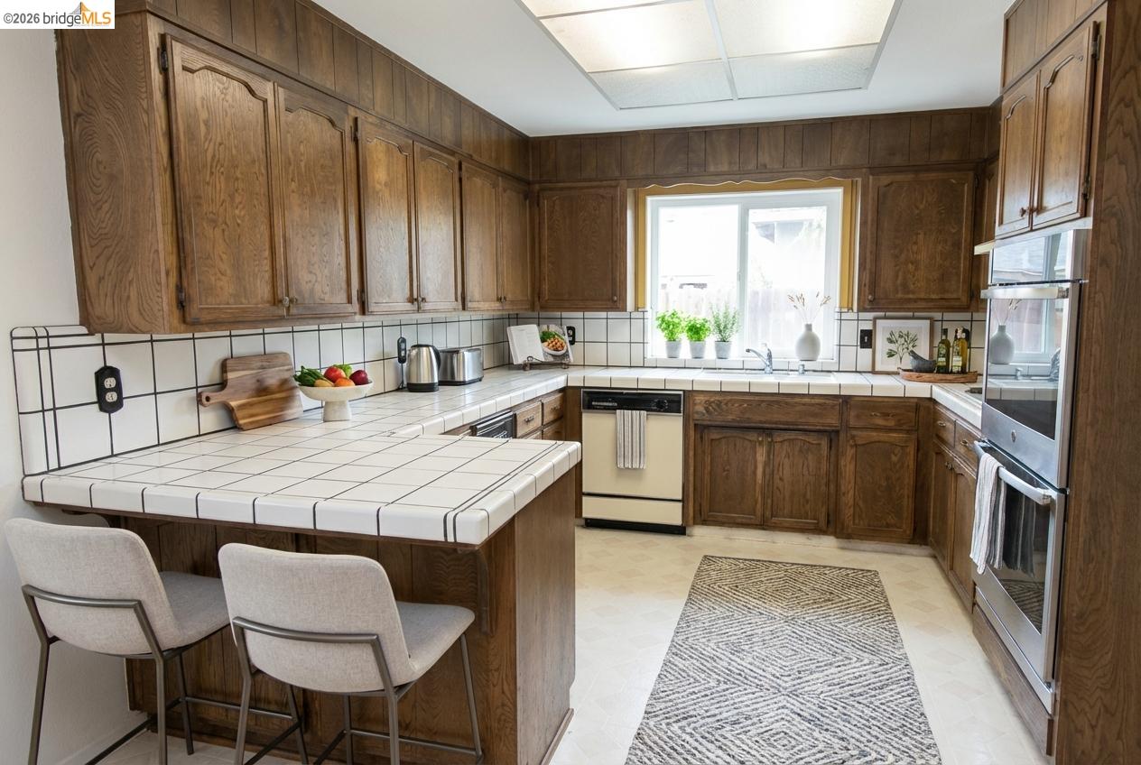 Detail Gallery Image 6 of 35 For 7011 Shoreham Pl, Stockton,  CA 95207 - 4 Beds | 2 Baths