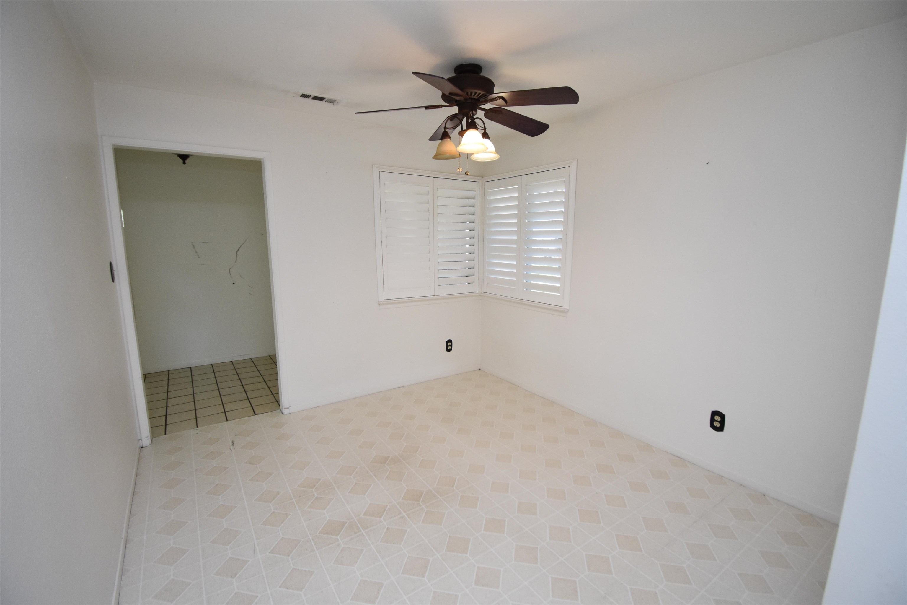 Detail Gallery Image 7 of 26 For 7011 Shoreham Pl, Stockton,  CA 95207 - 4 Beds | 2 Baths