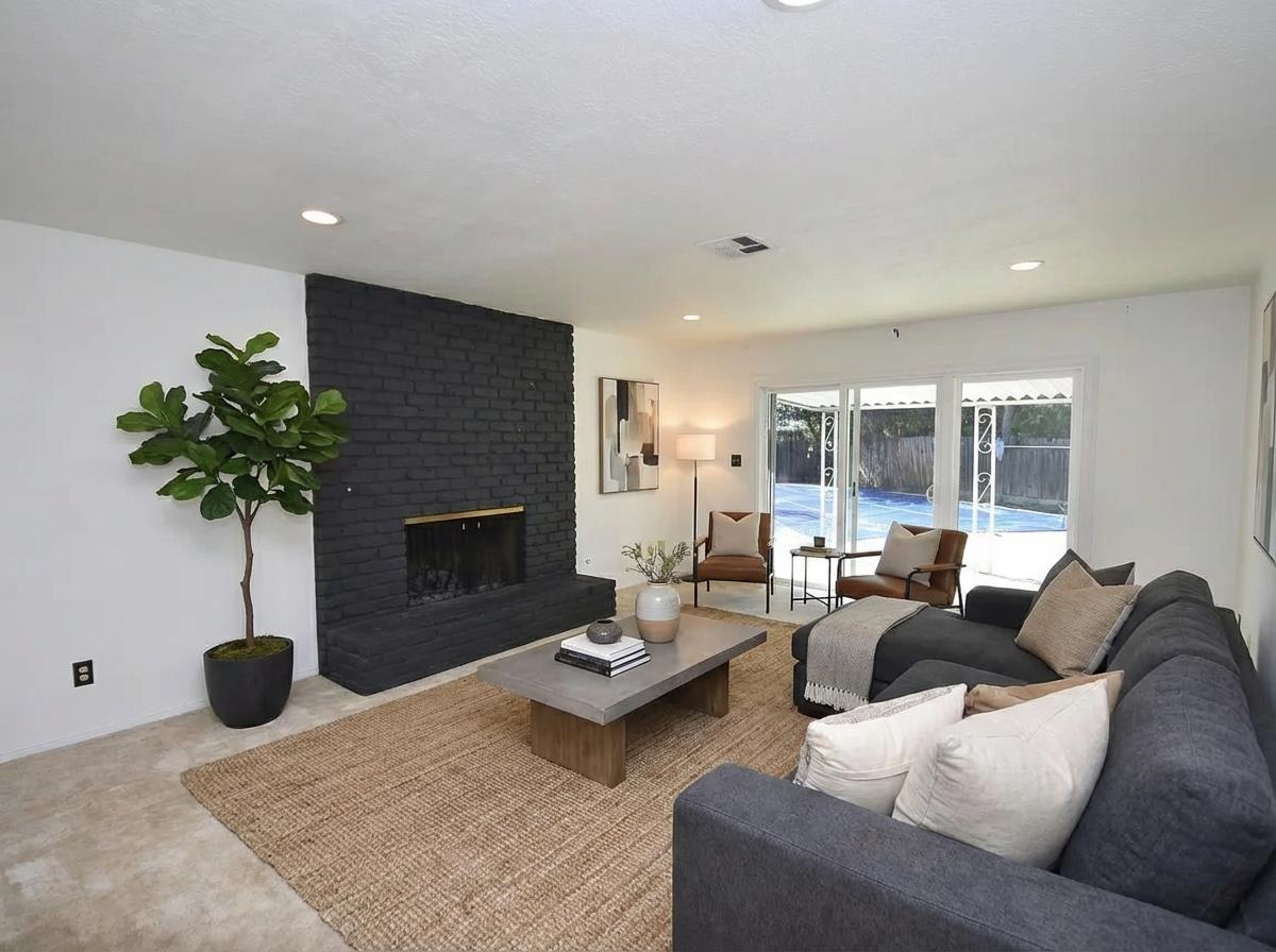 Detail Gallery Image 8 of 26 For 7011 Shoreham Pl, Stockton,  CA 95207 - 4 Beds | 2 Baths