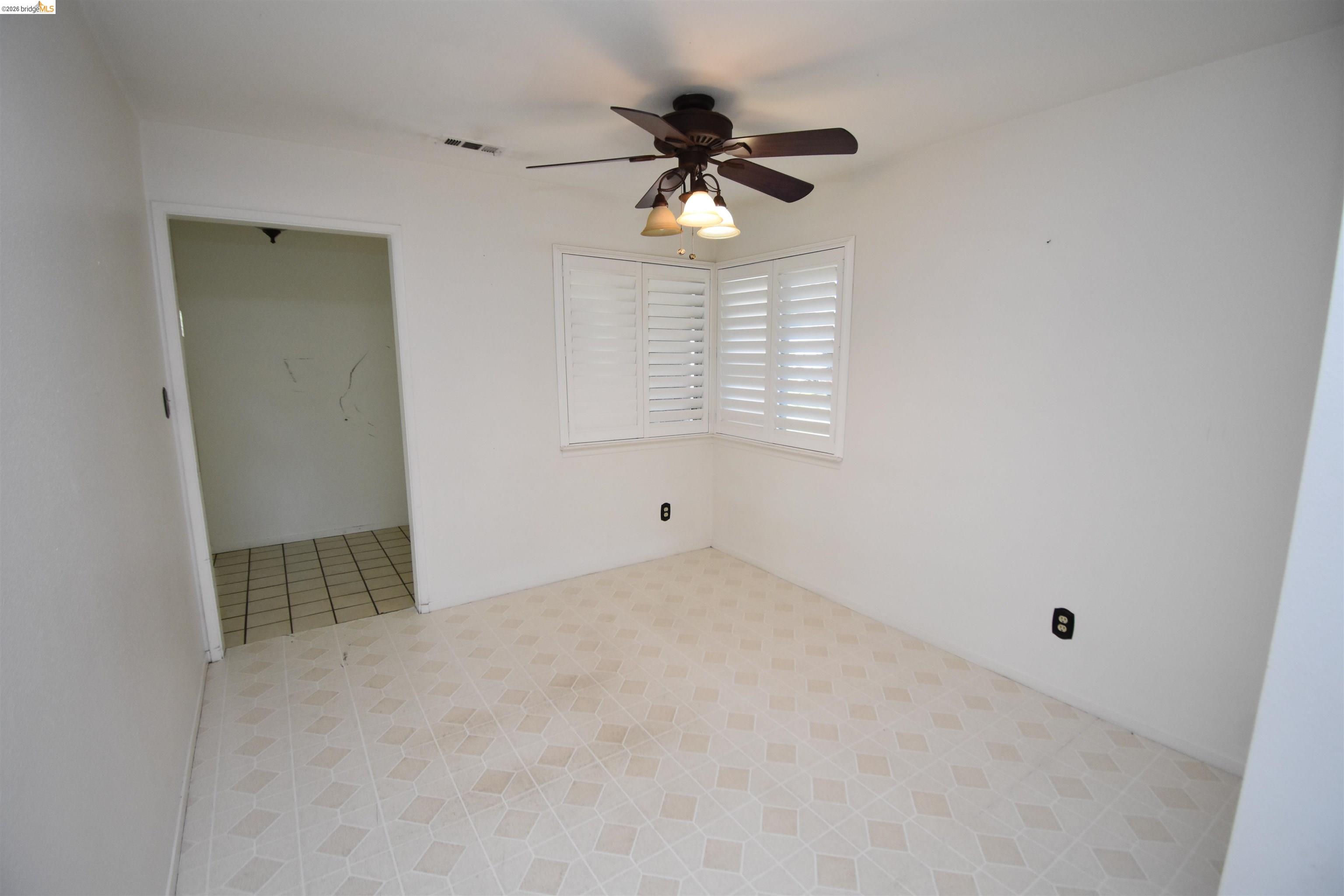 Detail Gallery Image 9 of 35 For 7011 Shoreham Pl, Stockton,  CA 95207 - 4 Beds | 2 Baths