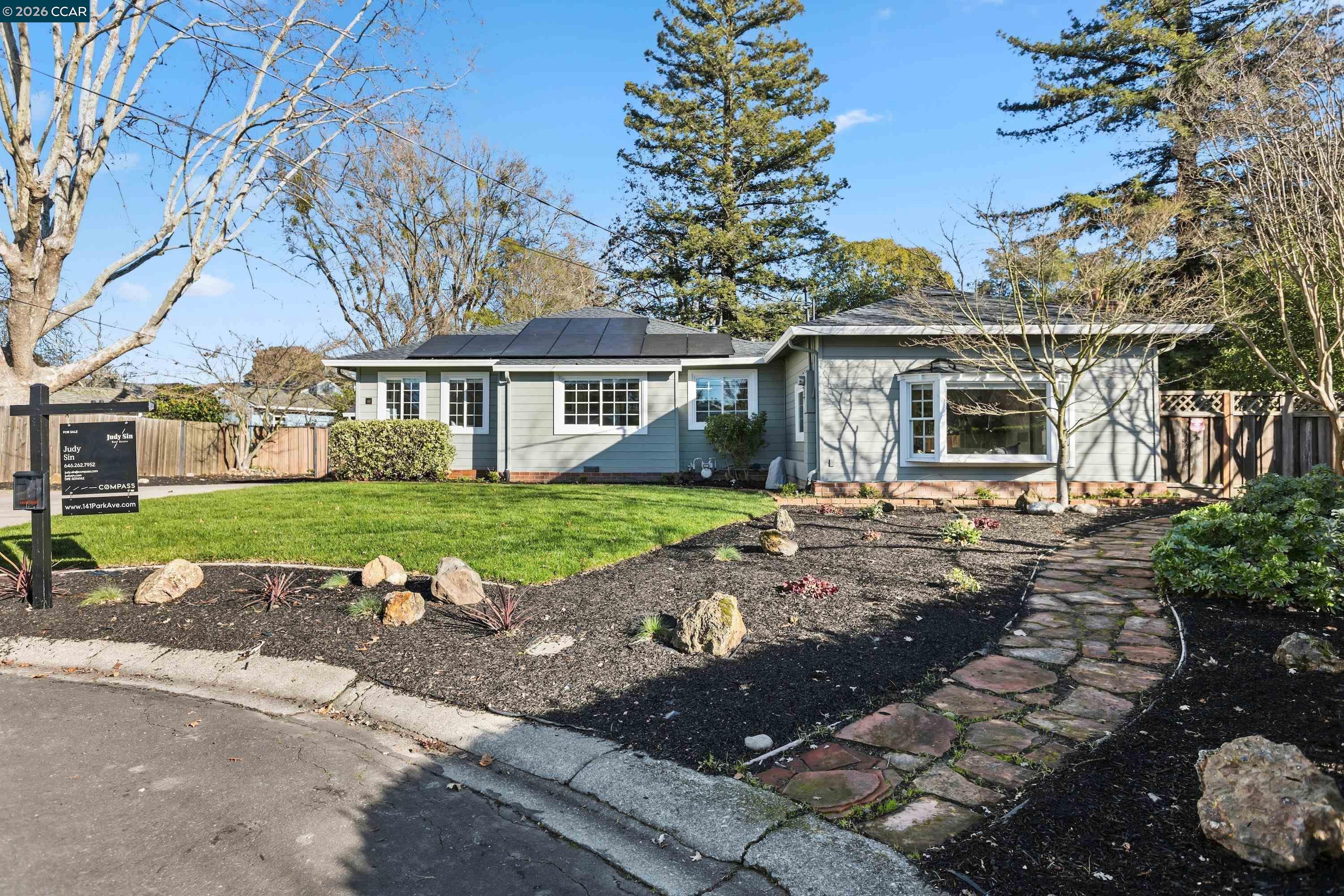 Detail Gallery Image 2 of 40 For 141 Park Ave, Walnut Creek,  CA 94595 - 3 Beds | 2 Baths