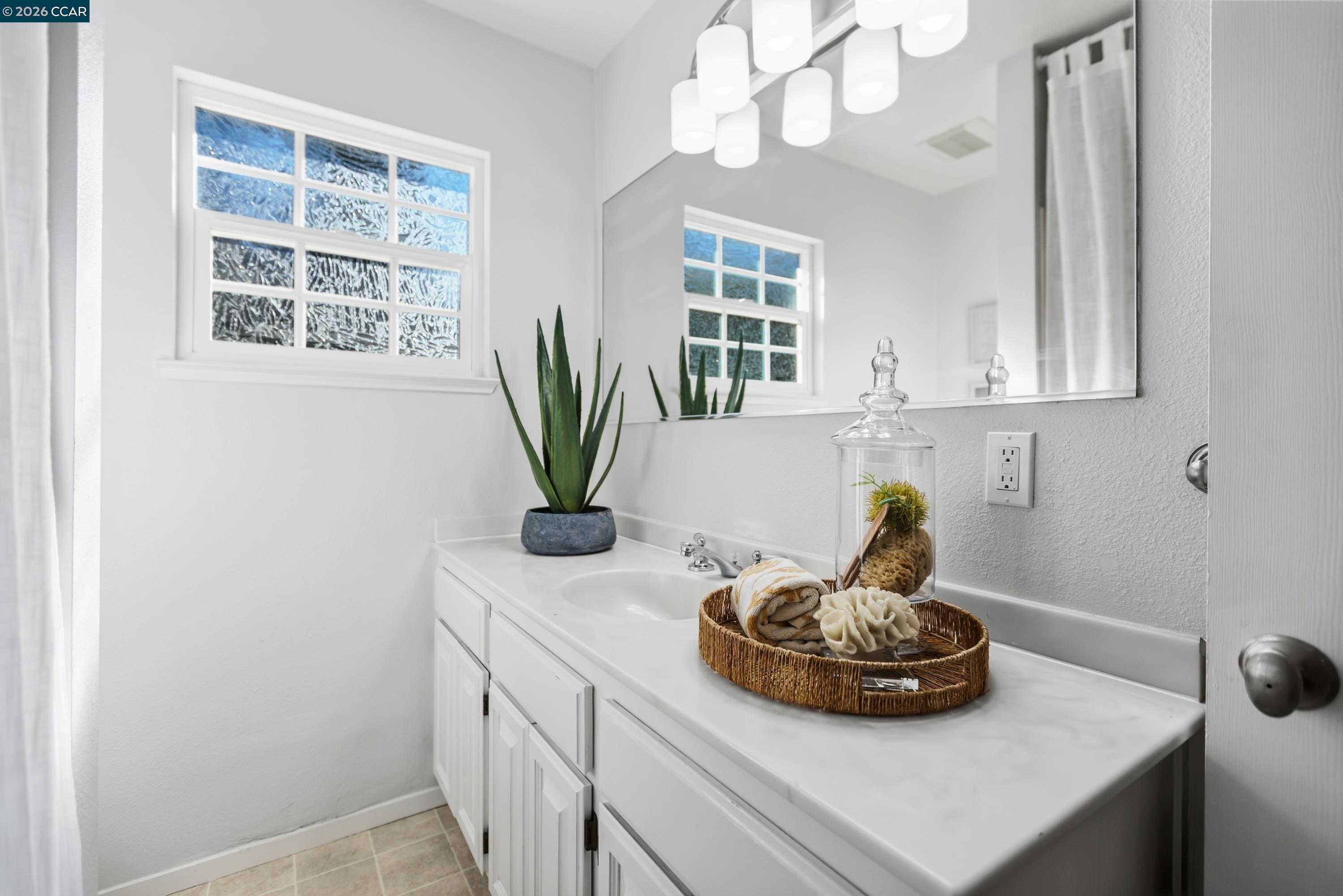 Detail Gallery Image 27 of 40 For 141 Park Ave, Walnut Creek,  CA 94595 - 3 Beds | 2 Baths