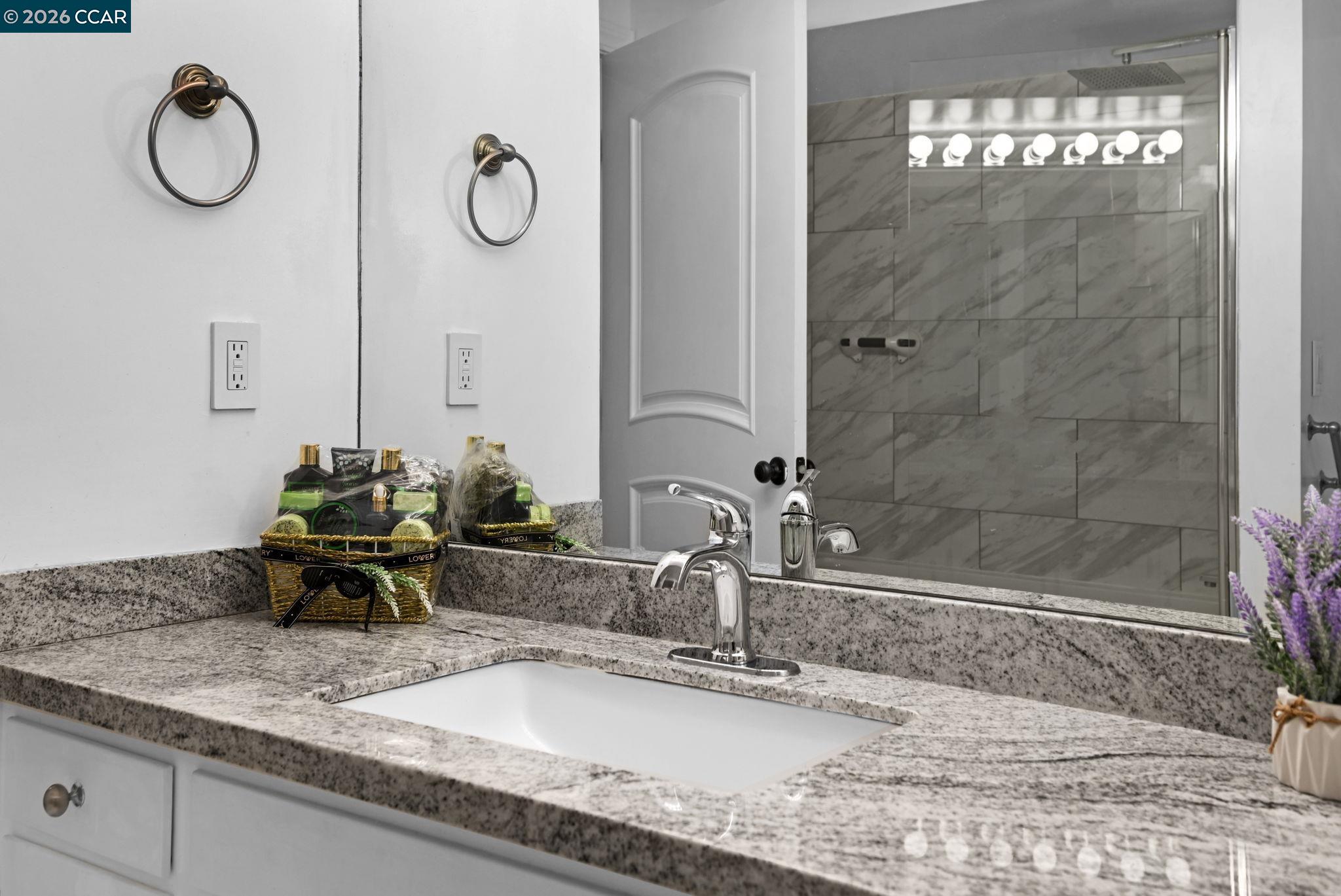 Photo #17: 41120606 Listing: Photo #17