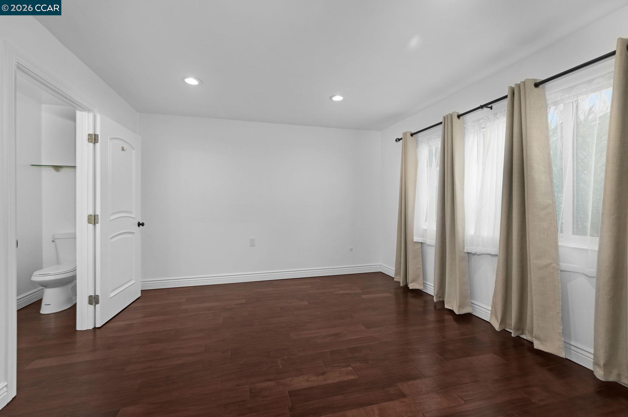 Photo #22: 41120606 Listing: Photo #22