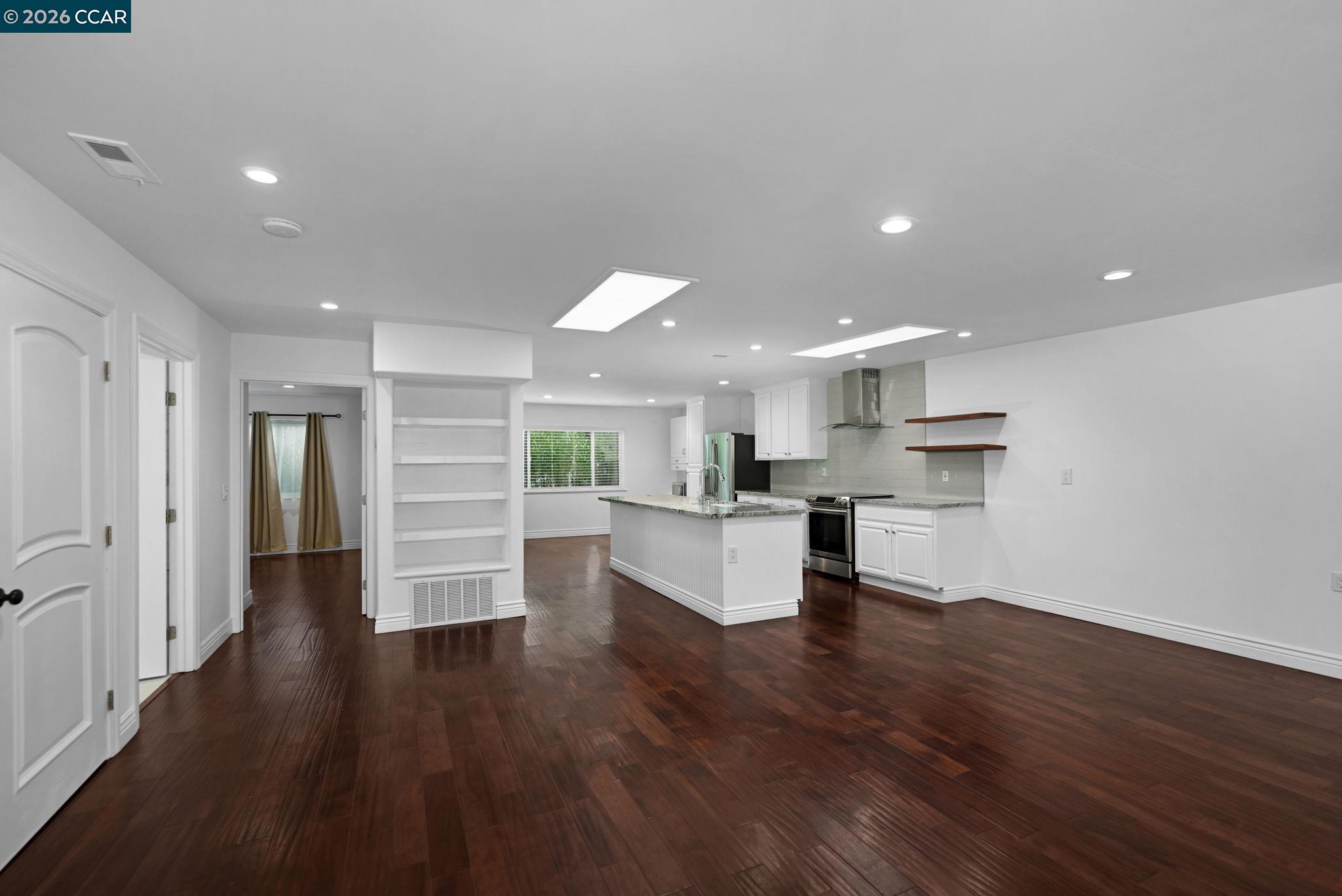 Photo #6: 41120606 Listing: Photo #6