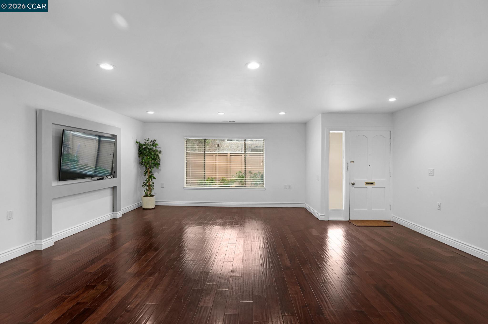 Photo #7: 41120606 Listing: Photo #7