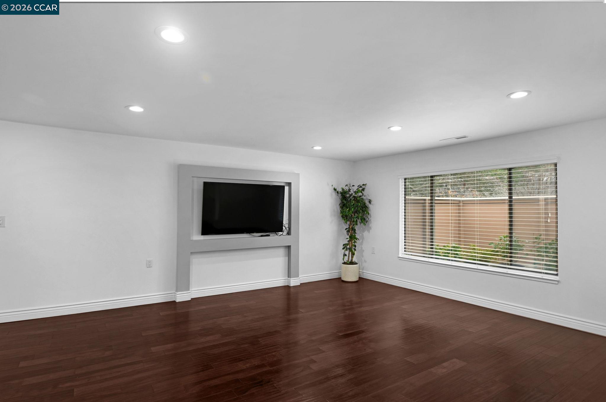 Photo #9: 41120606 Listing: Photo #9