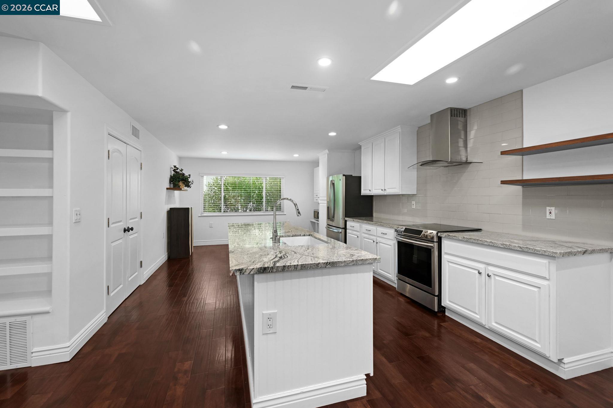 Photo #10: 41120606 Listing: Photo #10