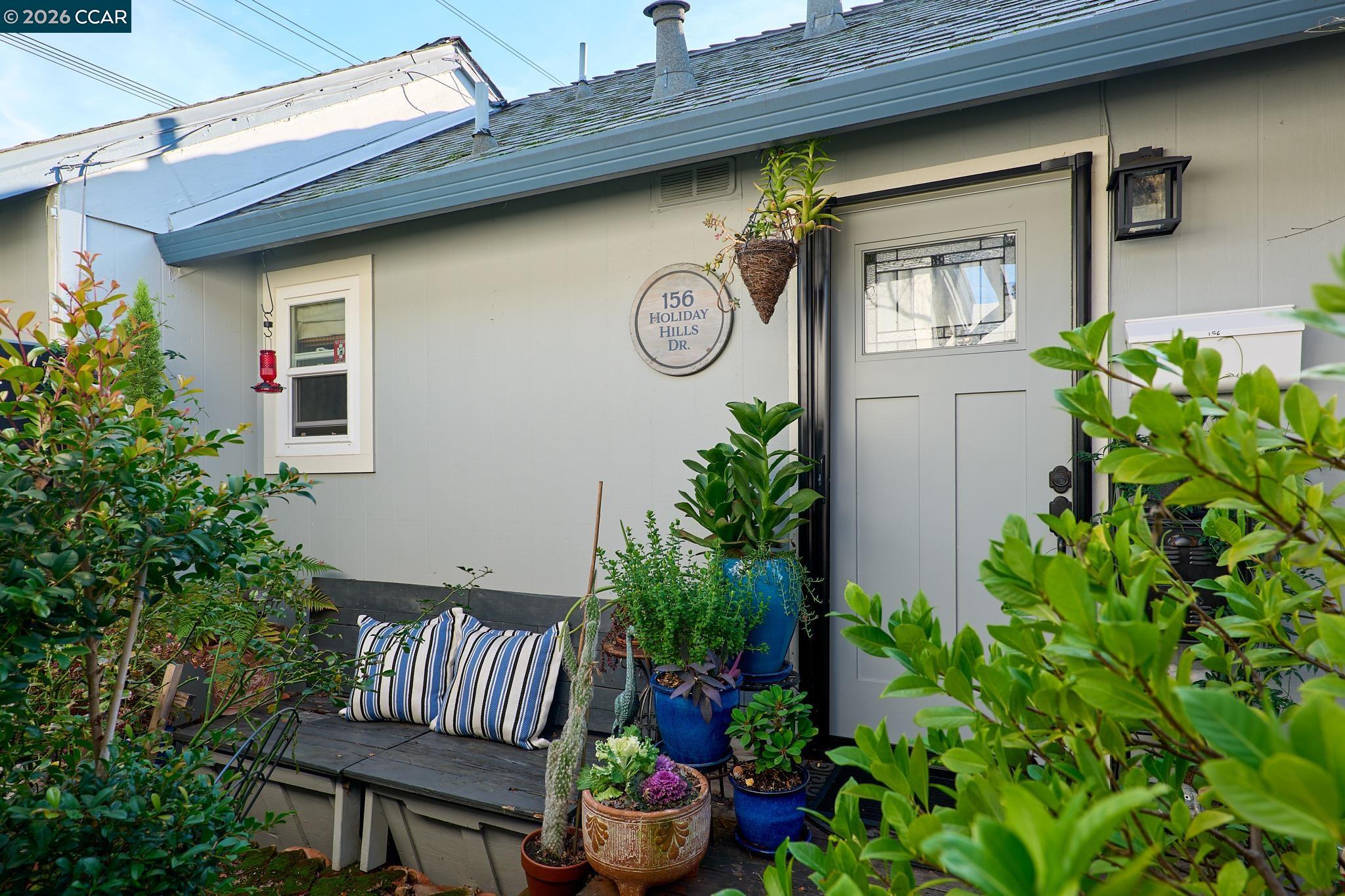 Front Image Thumbnail for CC41120612