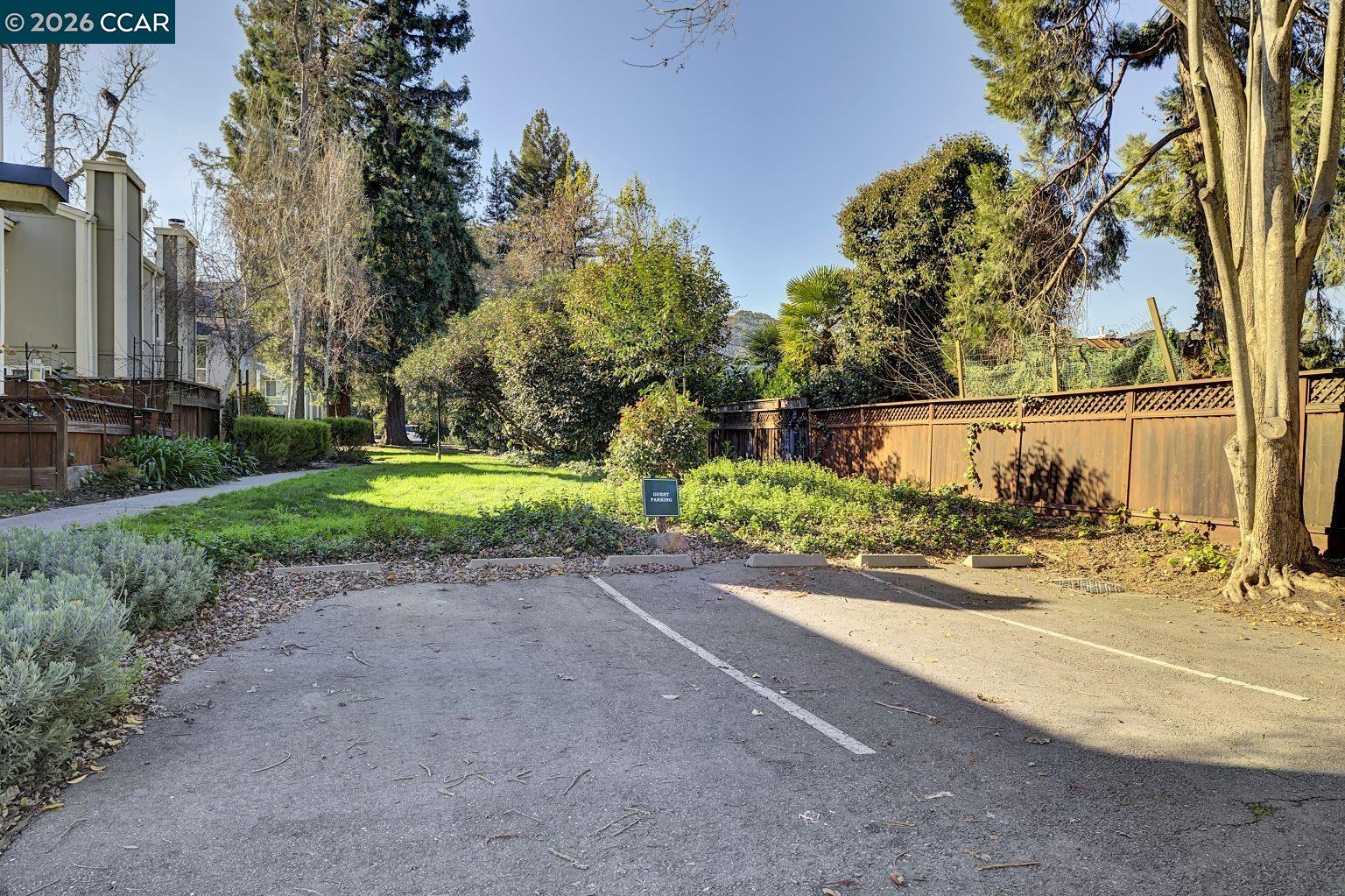 Photo #33: 41120618 Listing: Photo #33